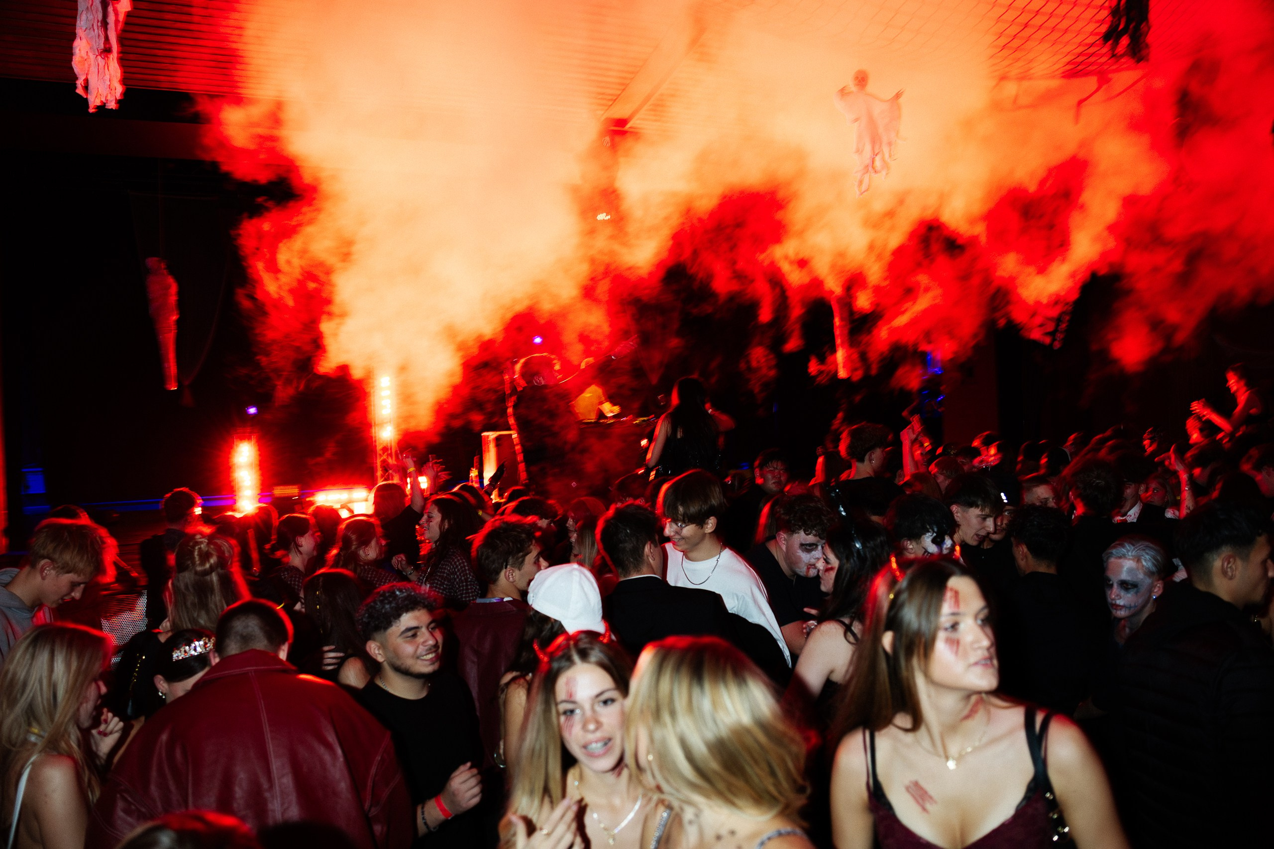 Halloween Telfs 2025. 808Media – Professionelle Foto- und Videografie für Restaurants, Hotels, Events und Hochzeiten in Innsbruck und Tirol