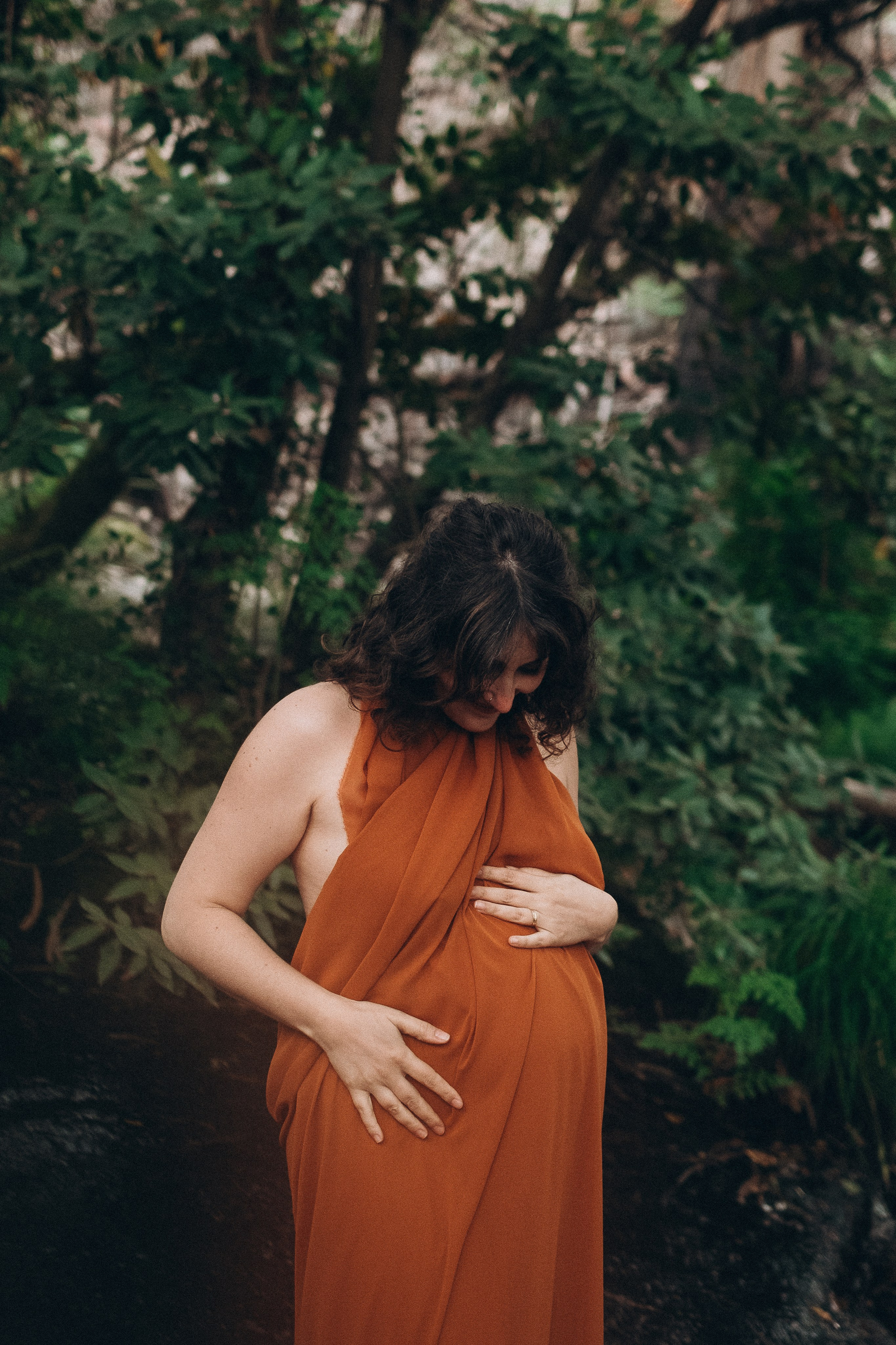 Maternity Photoshoot in Portugal — Artistic Pregnancy Session