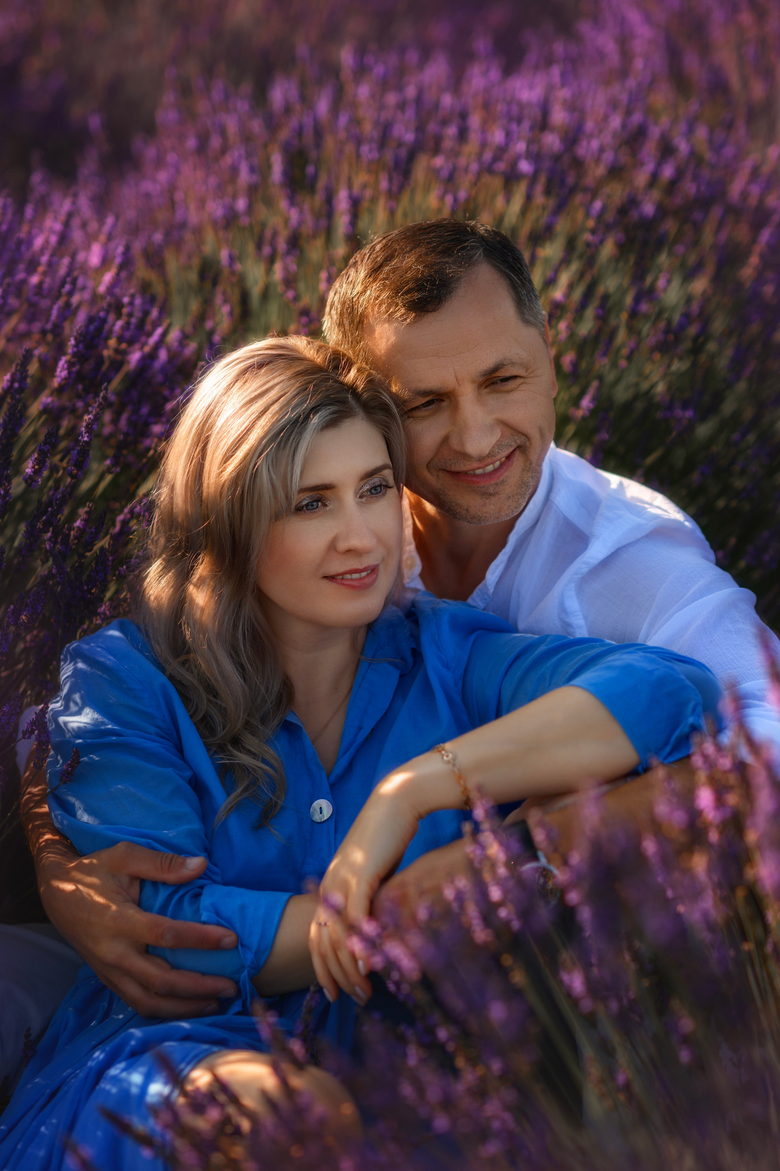 Love Story in lavender. Wedding & portrait photography in the Seattle Area. Helen Michelle photographer