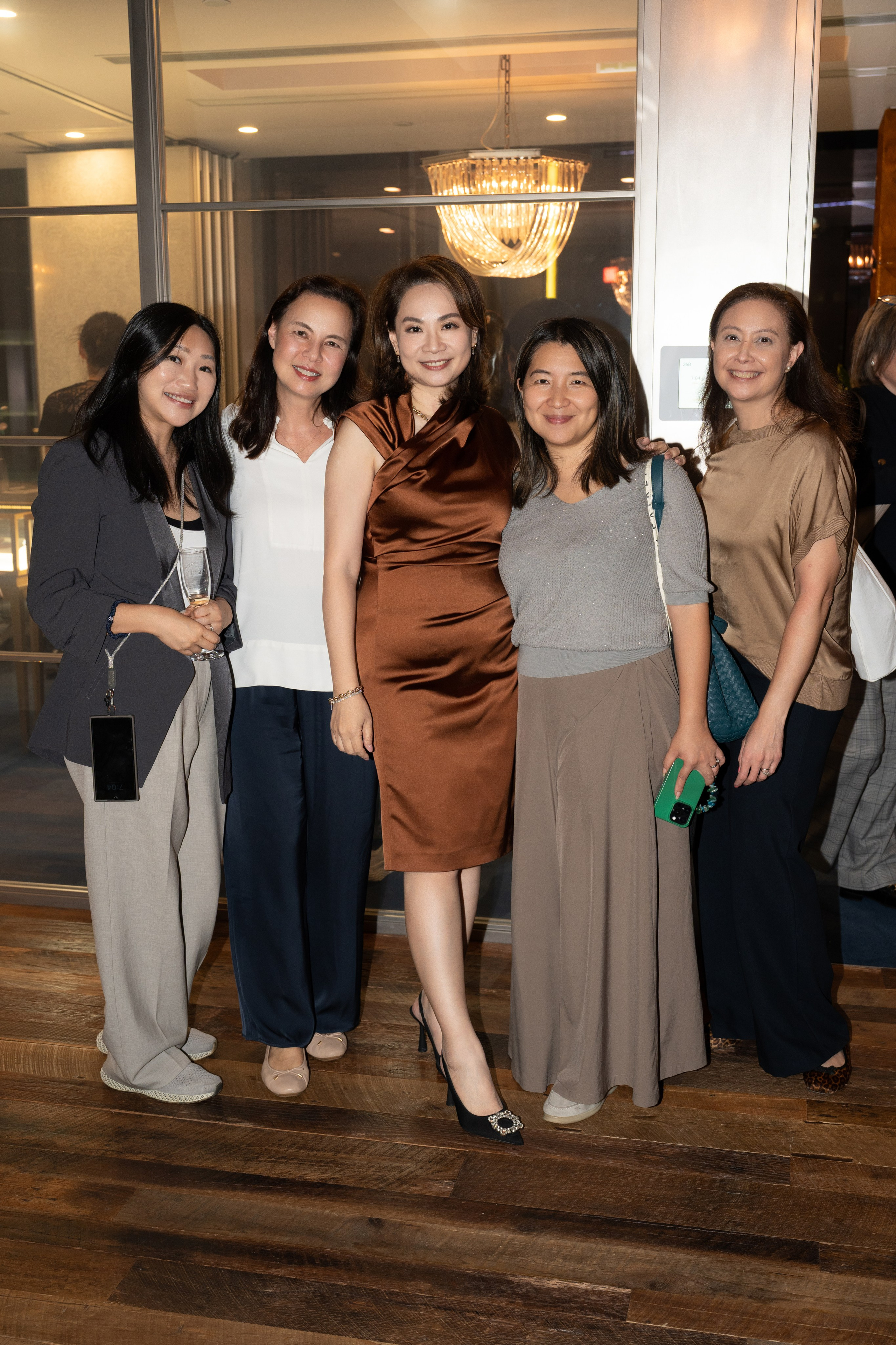 ETRA JEWELLERY. ФОТОГРАФ В ГОНКОНГЕ (СВАДЬБЫ, FASHION, СЕМЕЙНЫЕ, МЕРОПРИЯТИЯ, ФОТОПРОГУЛКИ)