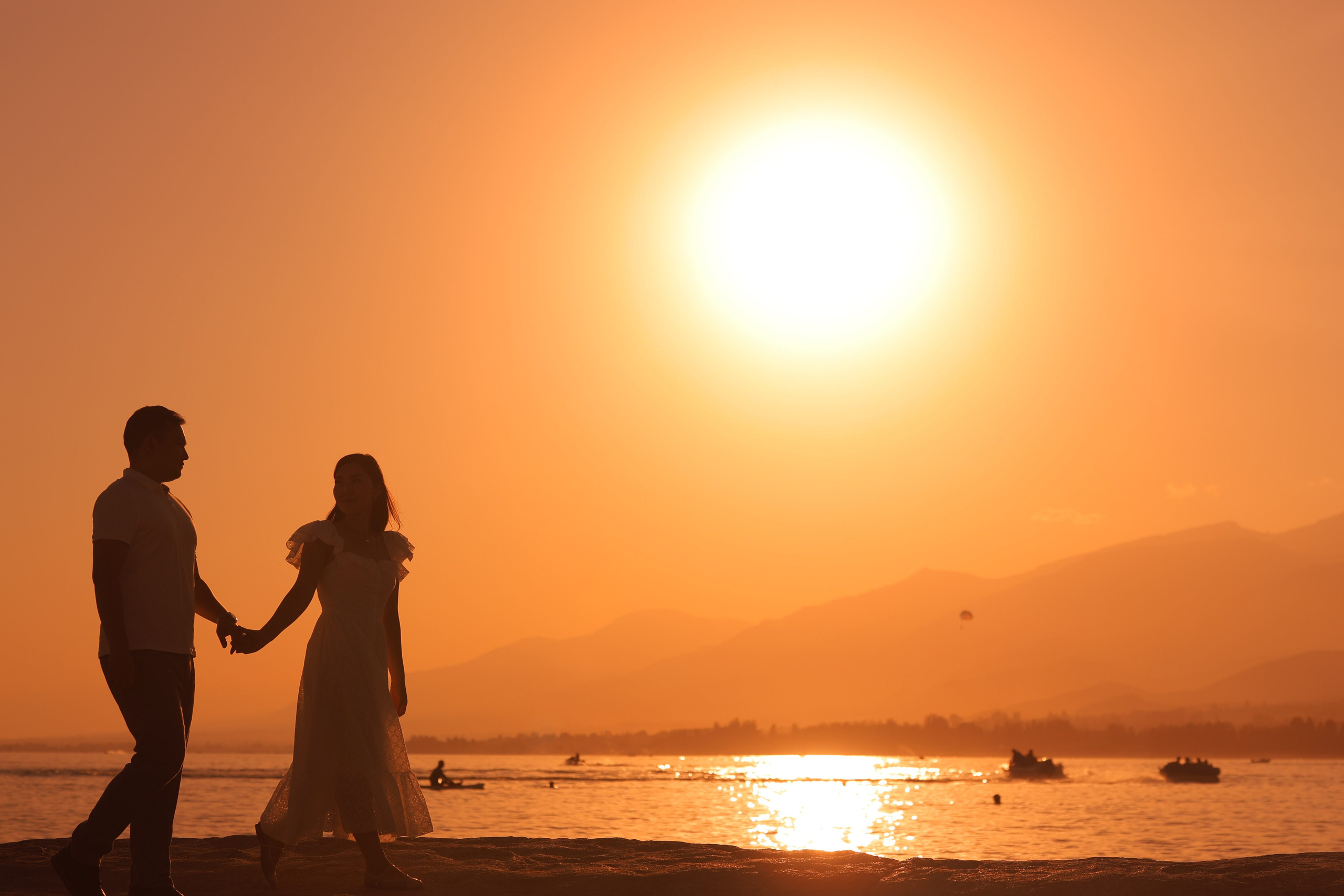 ISSIK KYL. Mandarin.photo