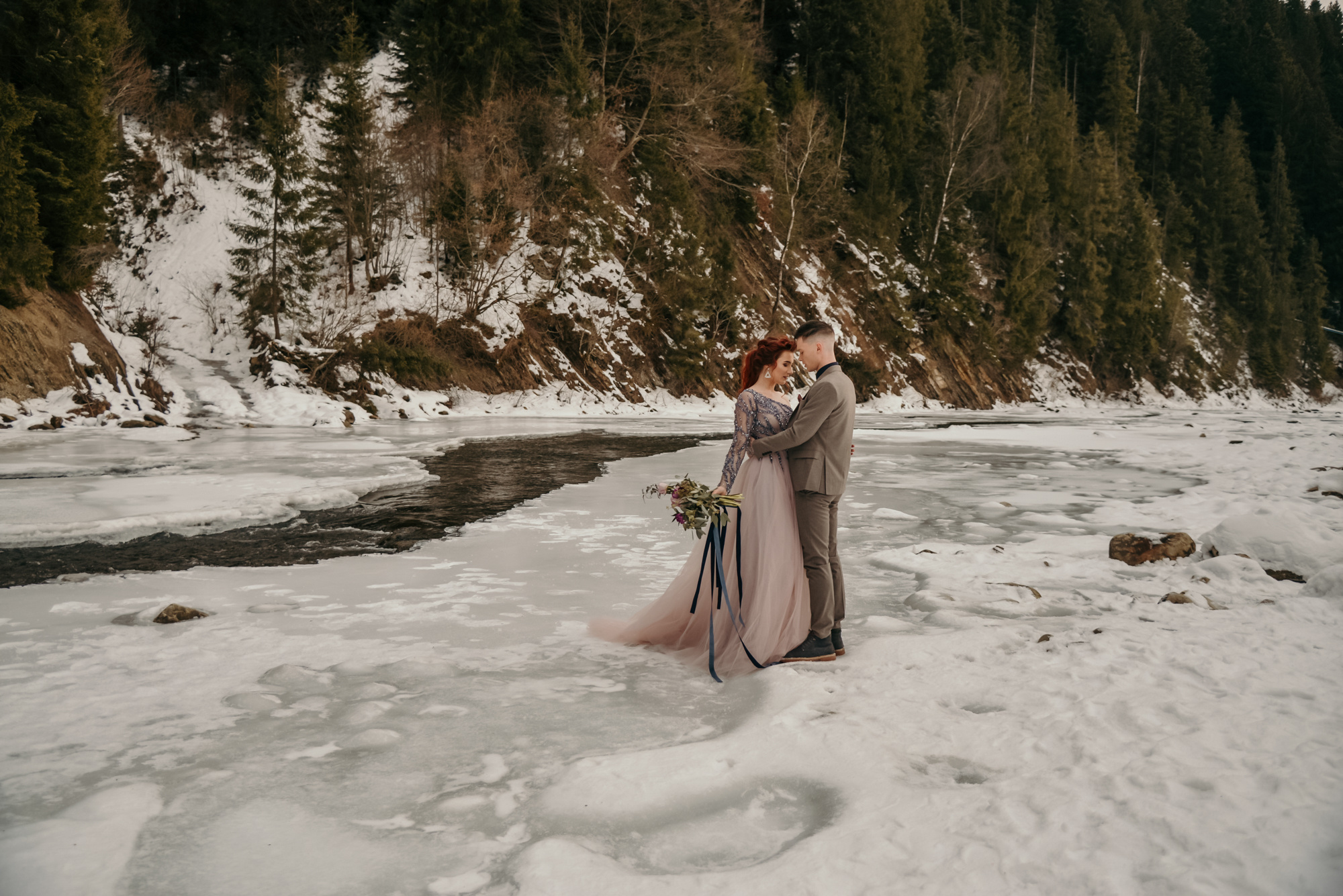 Mountain Wedding. Family Lifestyle Photography
