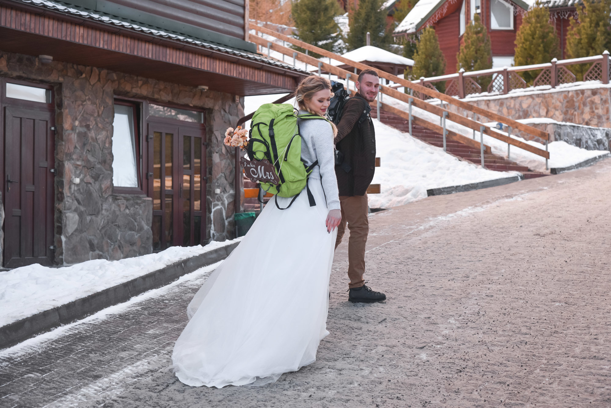 Frozen Waterfall LoveStory. Family Lifestyle Photography