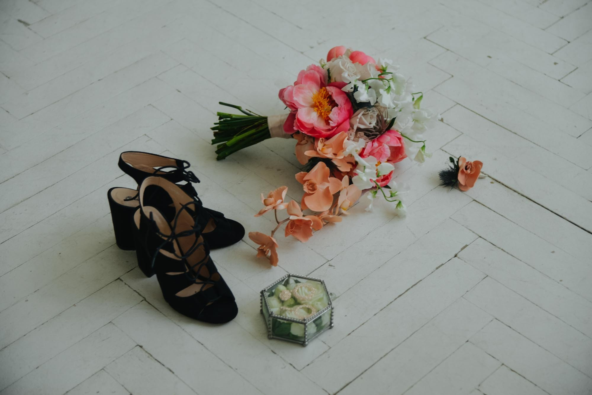 Coral wedding. Family Lifestyle Photography