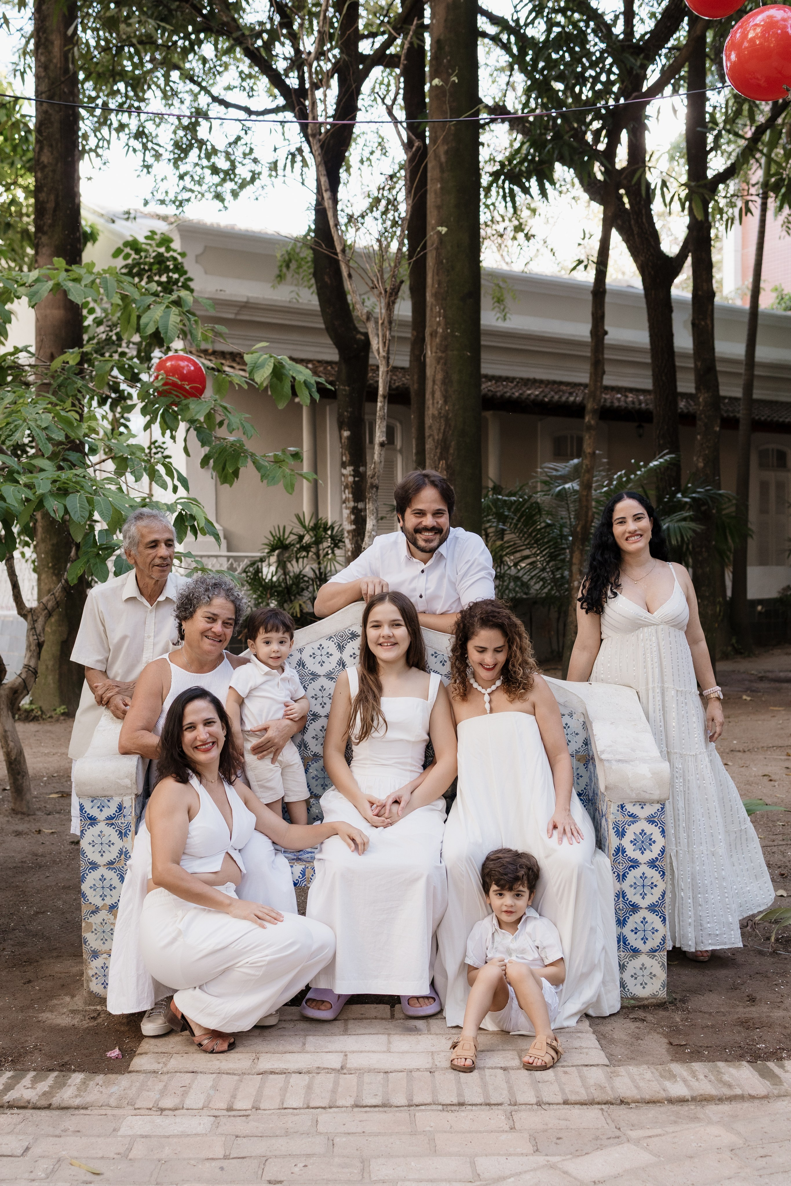 retrato de família com participação de tias e avós
