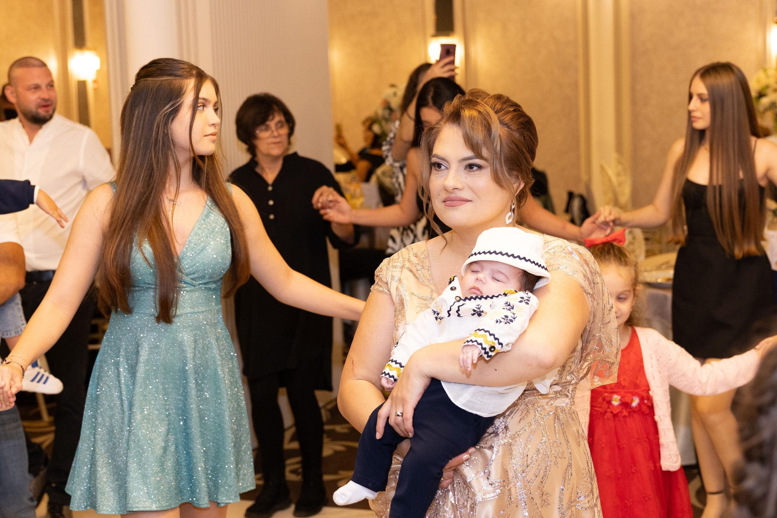 Andrei Sebastian. Moments By Gub