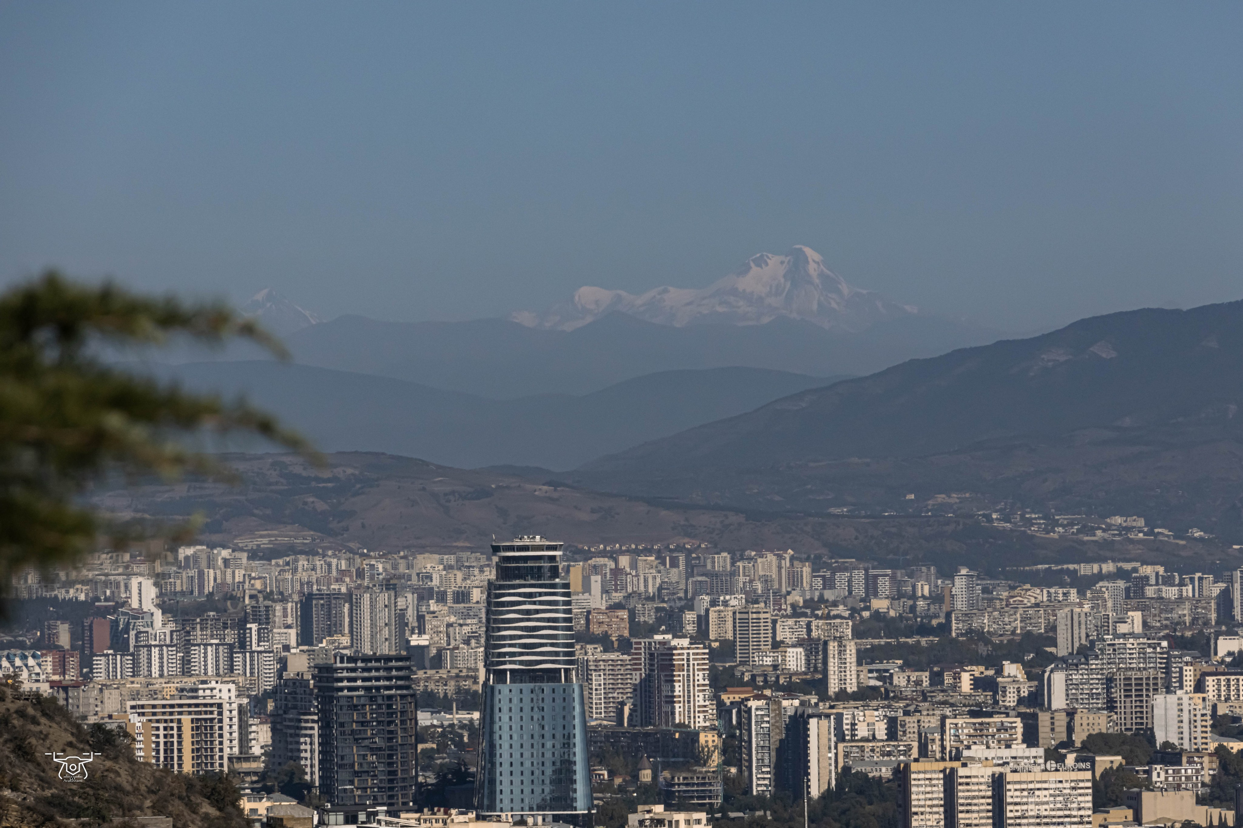 ქალაქი და ადამიანი. FramefreeMan