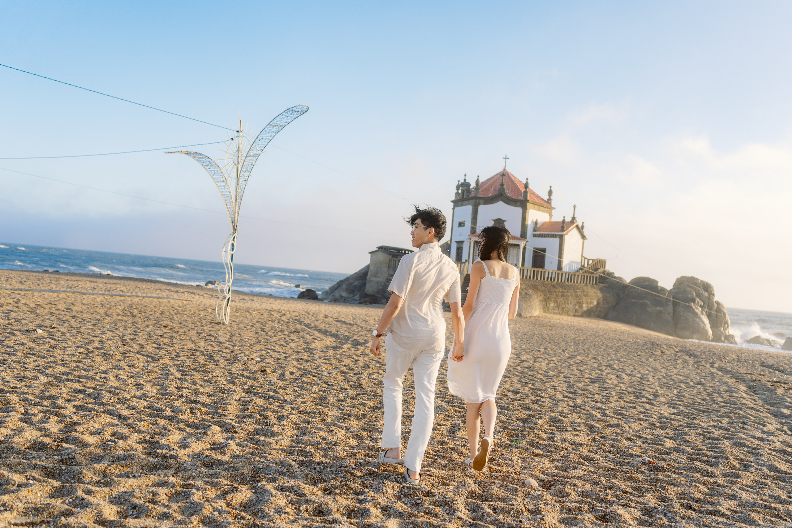 PROPOSAL NEAR CAPELA DO SENHOR DA PEDRA. Photo and video shoots, photo tours in Portugal — WePortugal