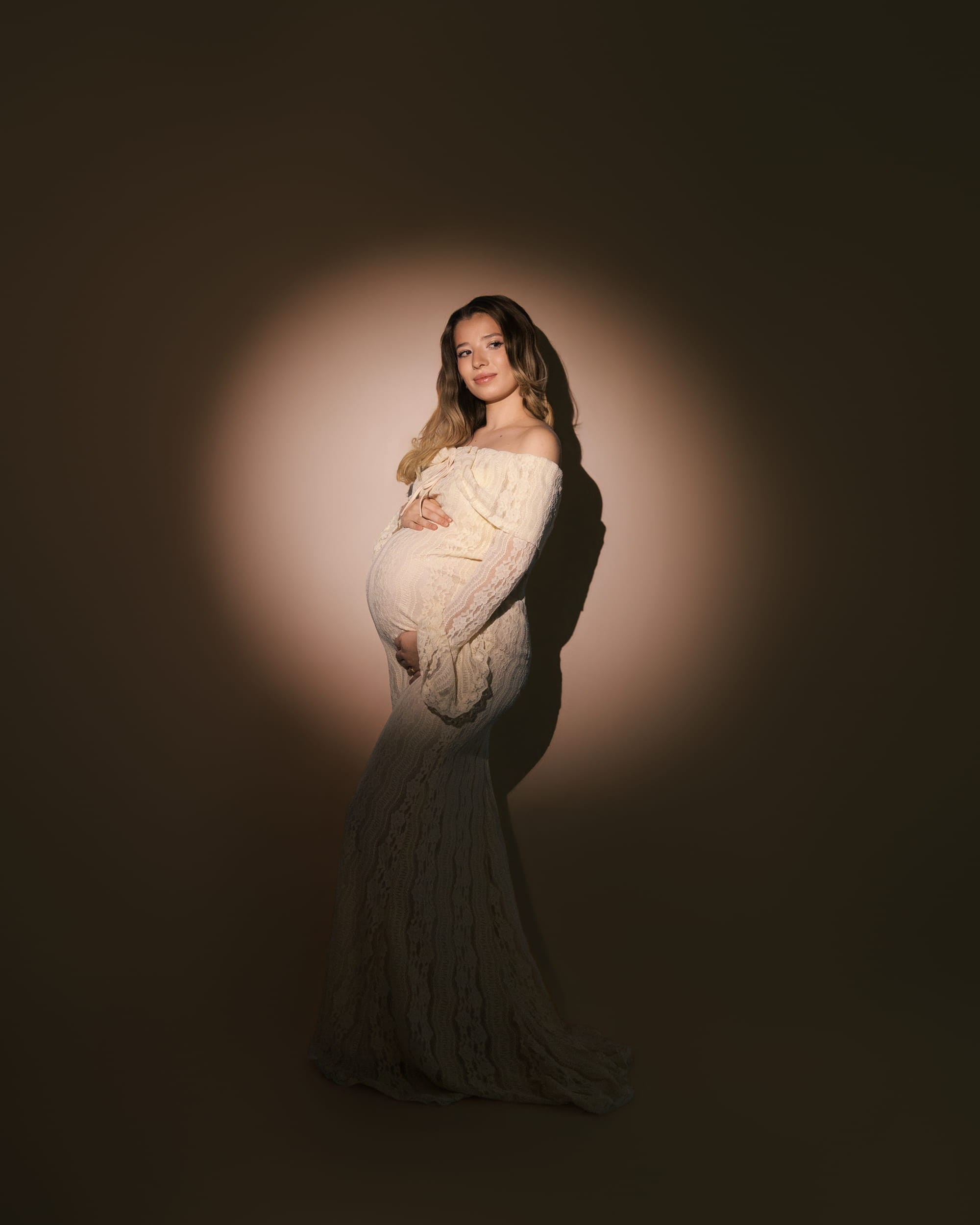 Elegant Studio Maternity Photography in Rotterdam