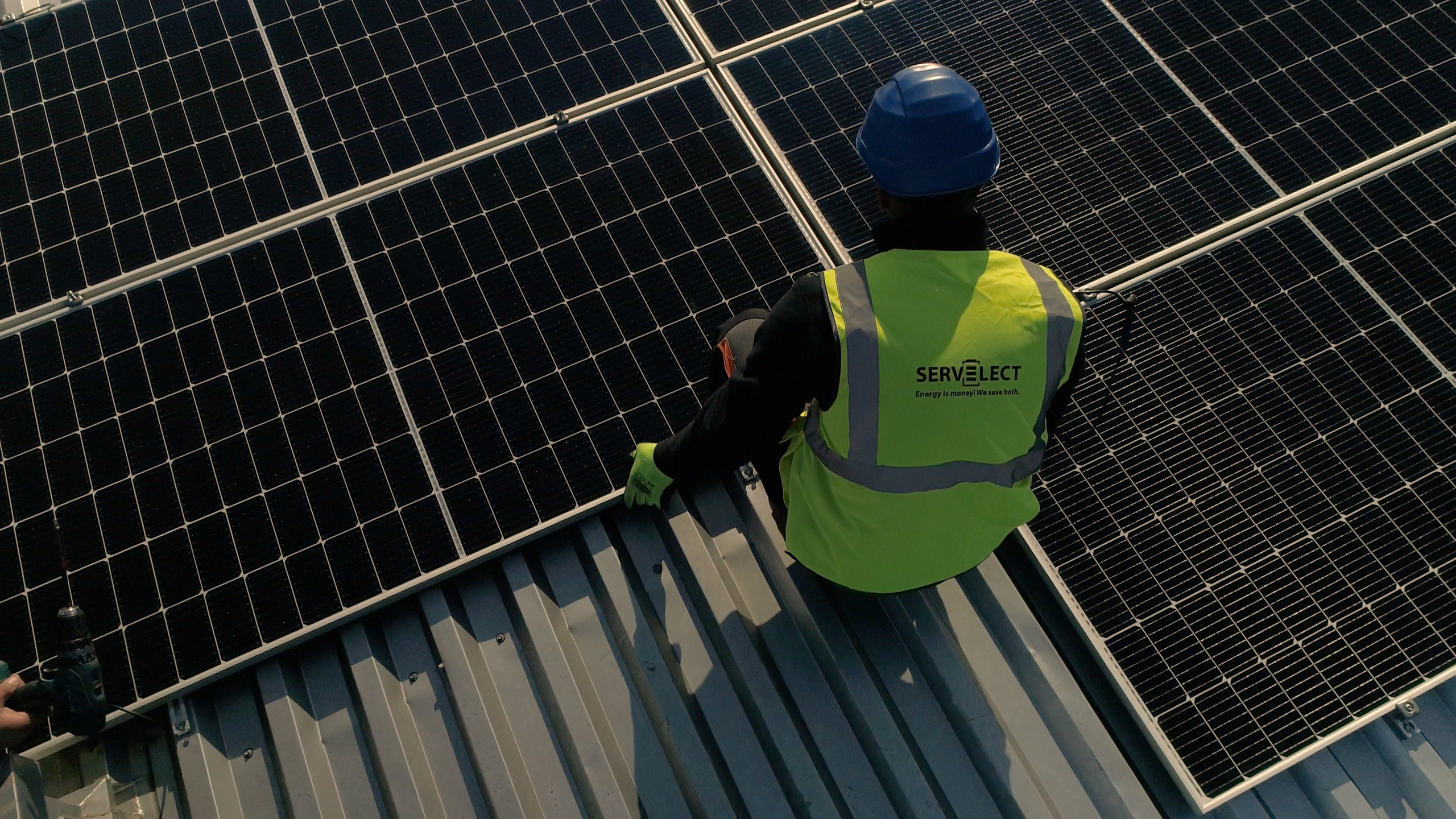 Servelect — centrale fotovoltaice. Main