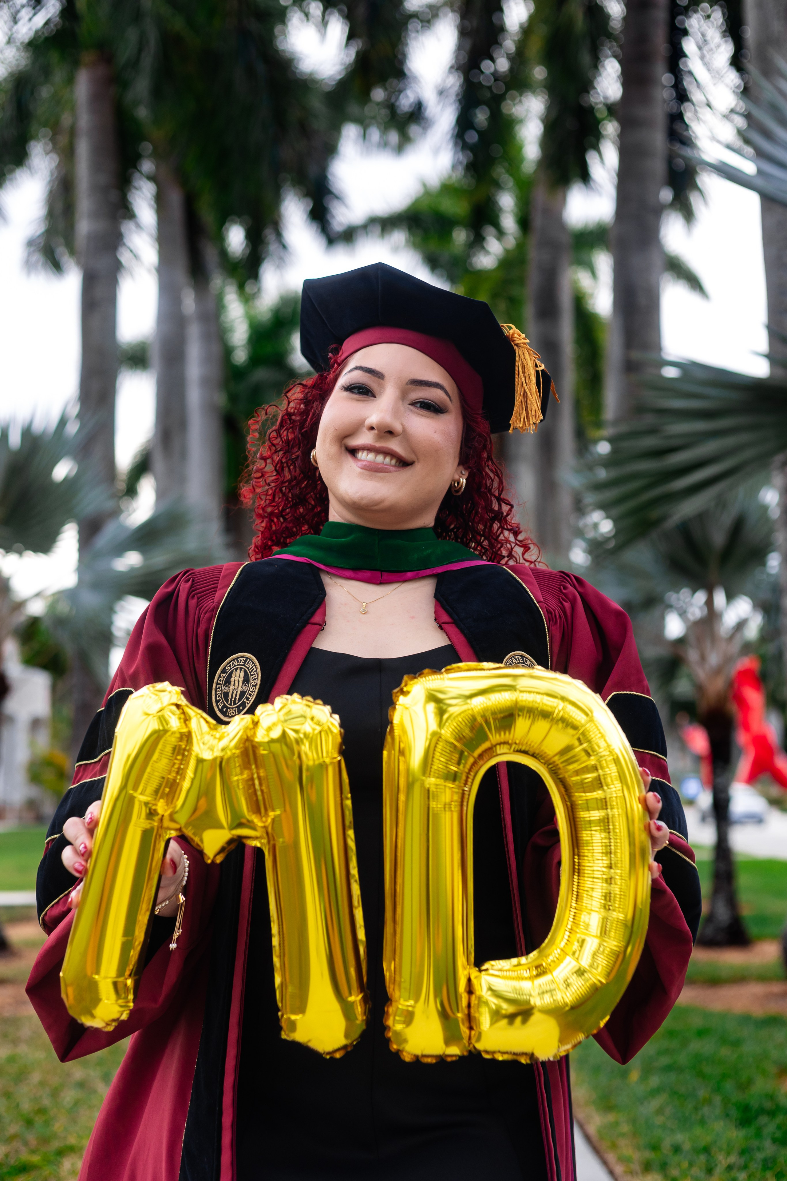 What (and Who) to Bring to Your Grad Photoshoot. Portrait and graduation photographer Marina Simanava