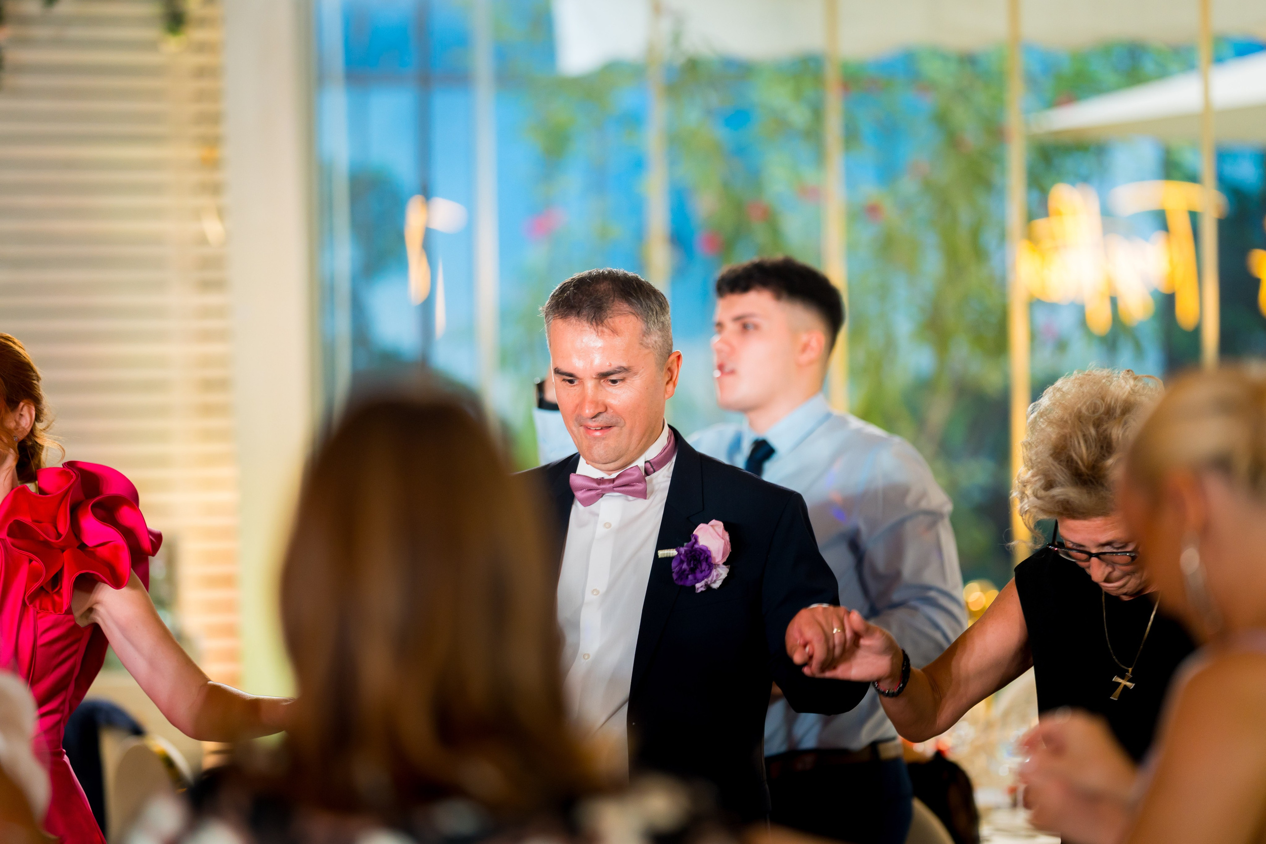 PARTY. Gabriel Florea — Fotograf nuntă București