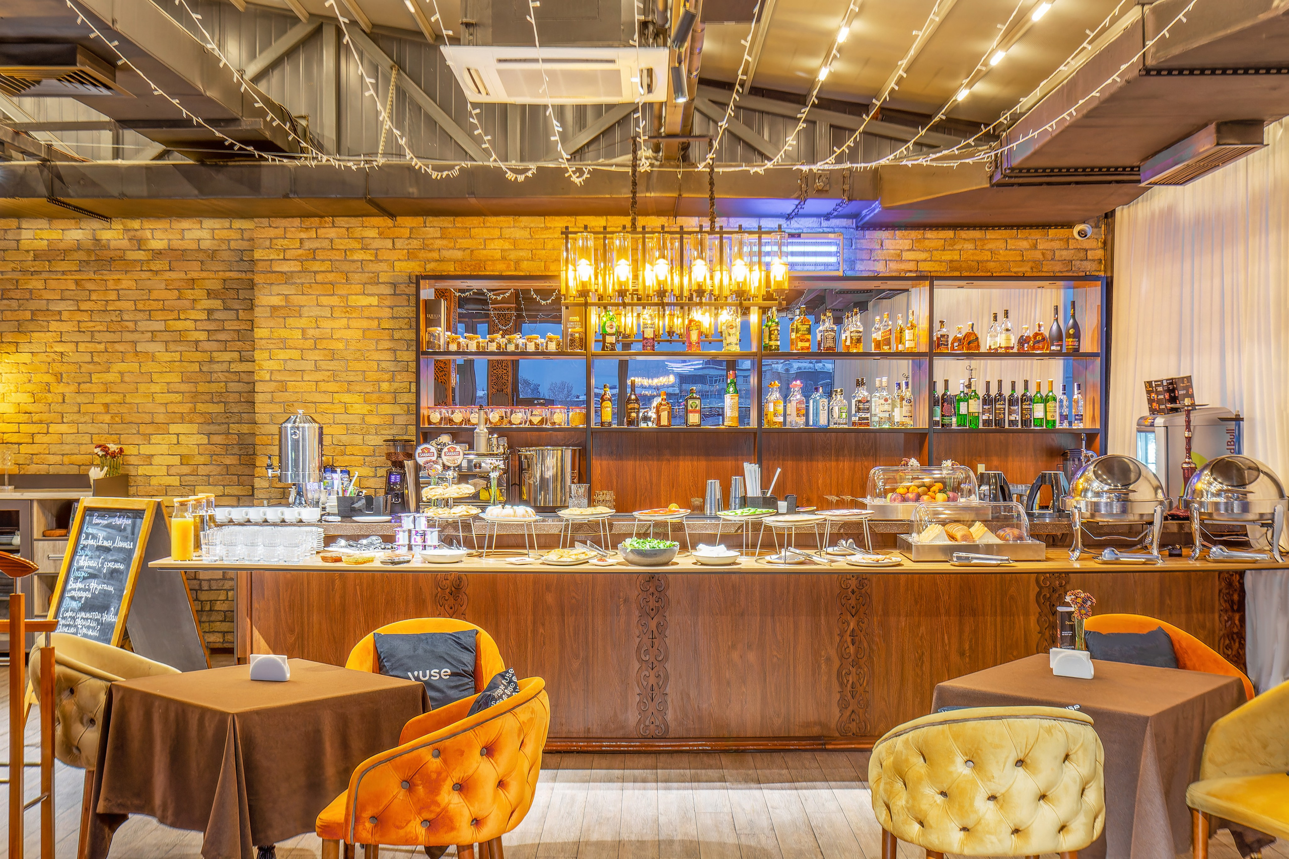 KARLOV BY PRAGA. ОНЛАЙН — ГАЛЛЕРЕЯ