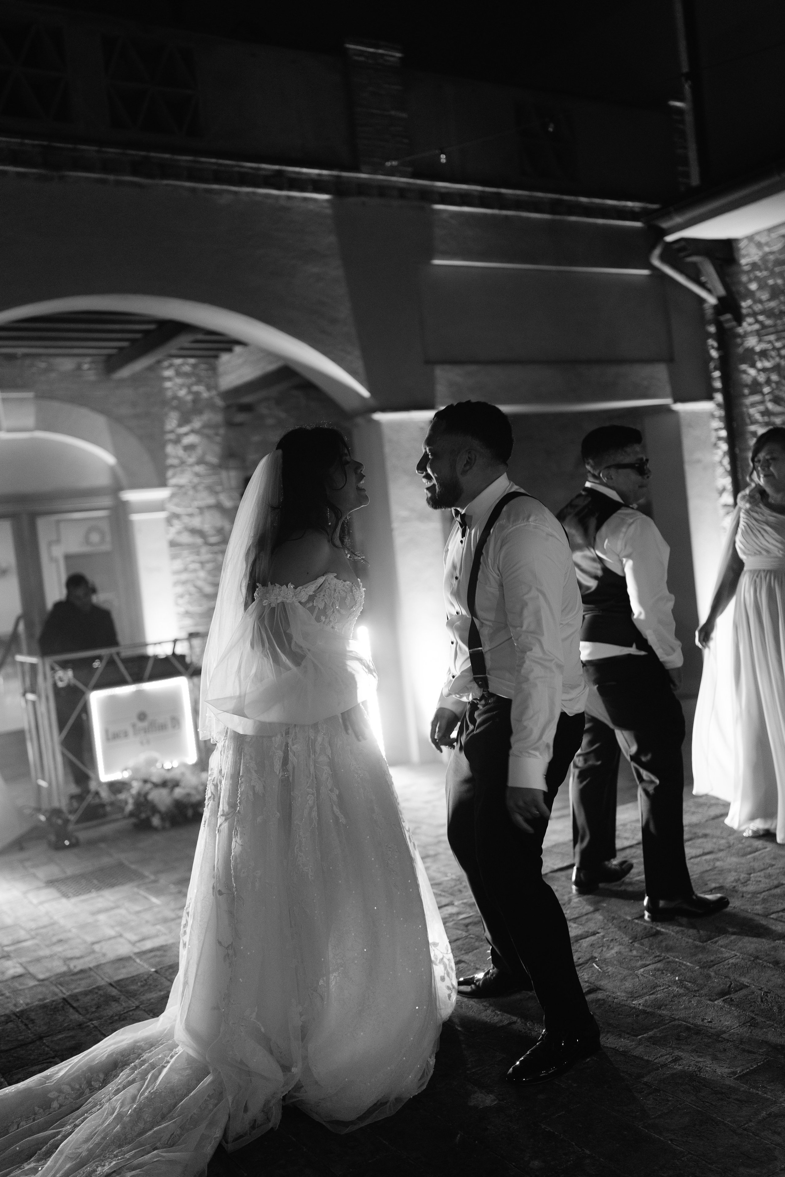 Elisa and John. Sara Luca Wedding Photographer in Italy and Europe