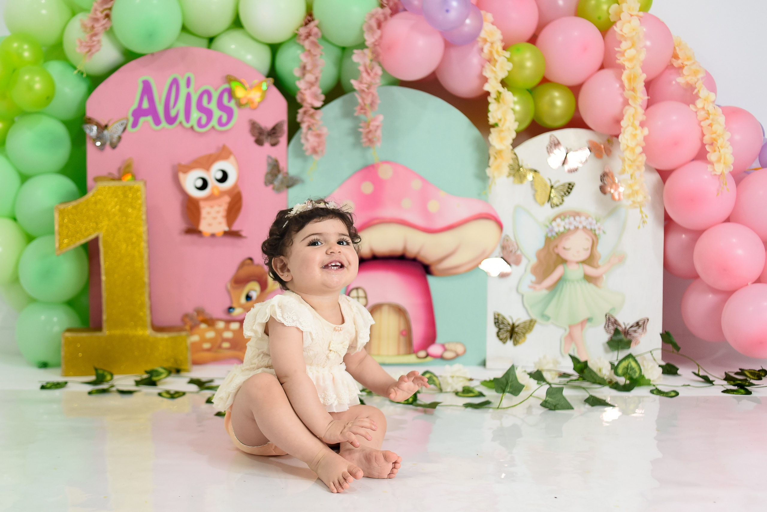 Sesión 1er año de Aliss. Temática: Bosque encantado. Fotografo de casamiento en misiones y fotógrafo de familia  Posadas
