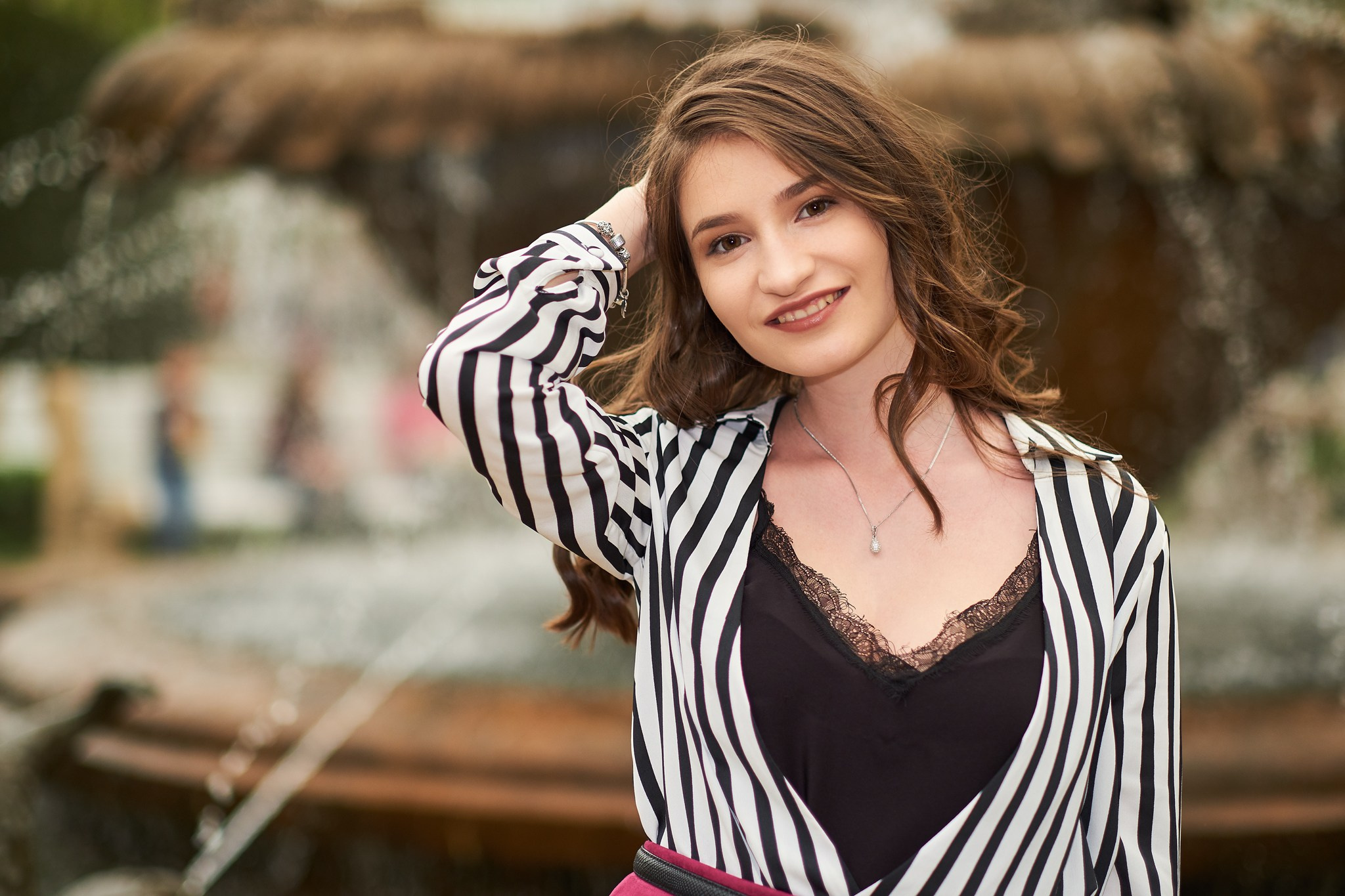 Portrete diverse — 2. Pagina principală