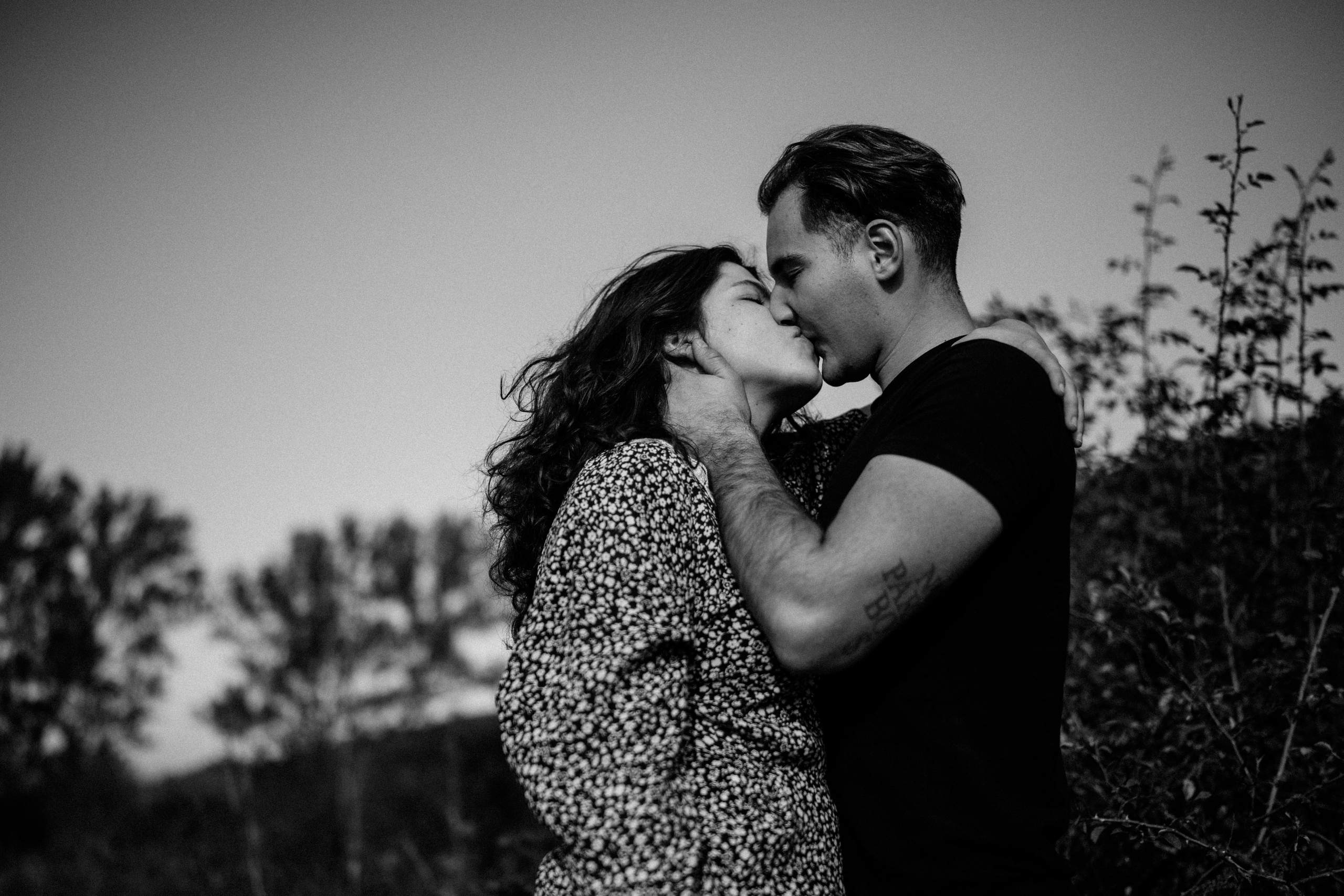 Sedinta foto realizata la Drumul Sfântul Ioan din Cluj-Napoca. Horatiu Fat: Fotograf si Videograf Profesionist Nunta Cluj-Napoca