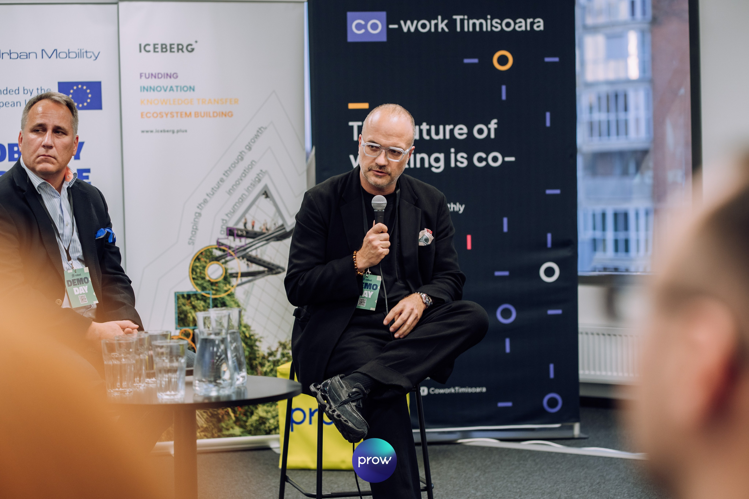 InVest DemoDay @ Cowork. Cozac Cristian Photographer