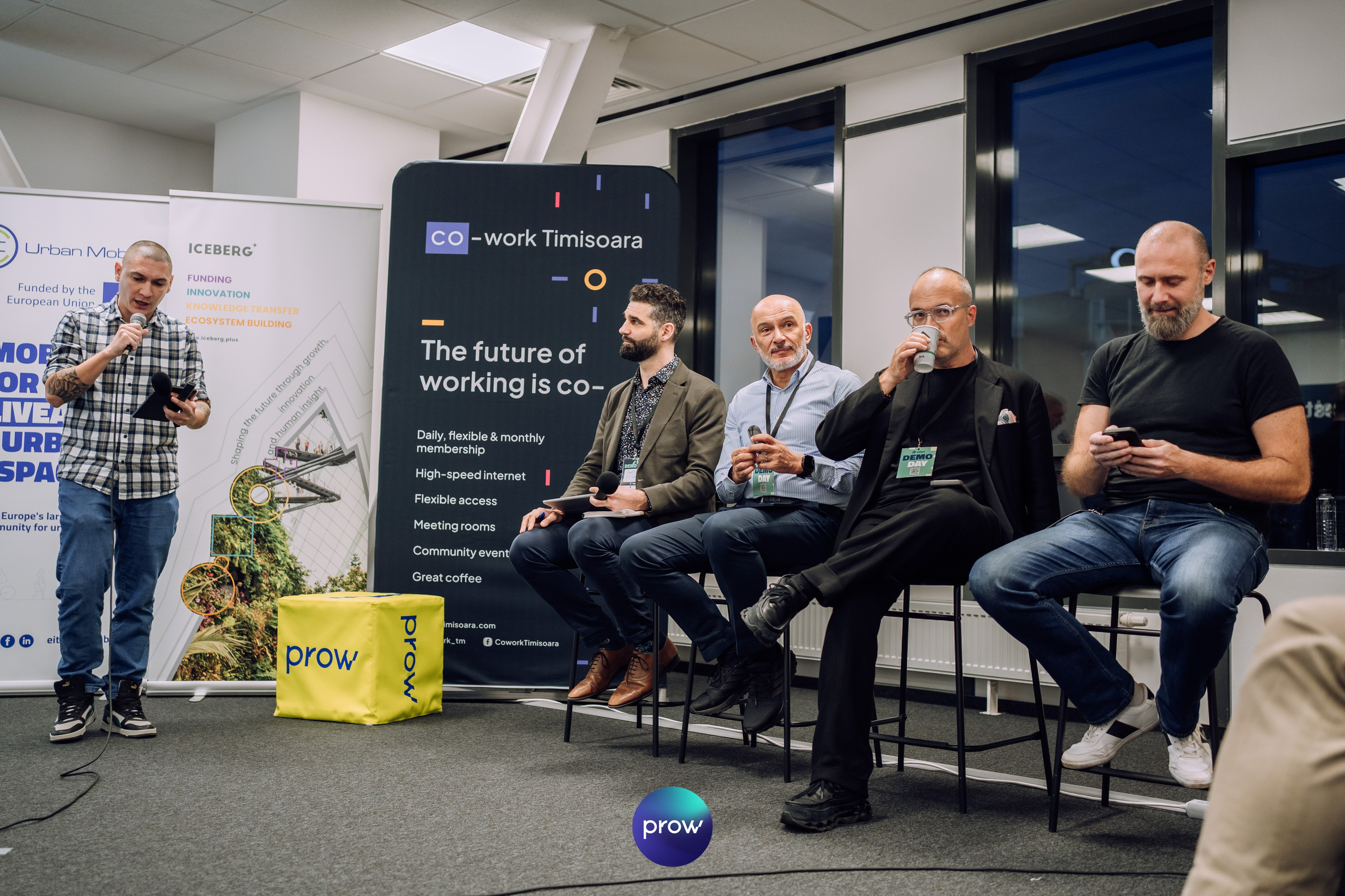 InVest DemoDay @ Cowork. Cozac Cristian Photographer