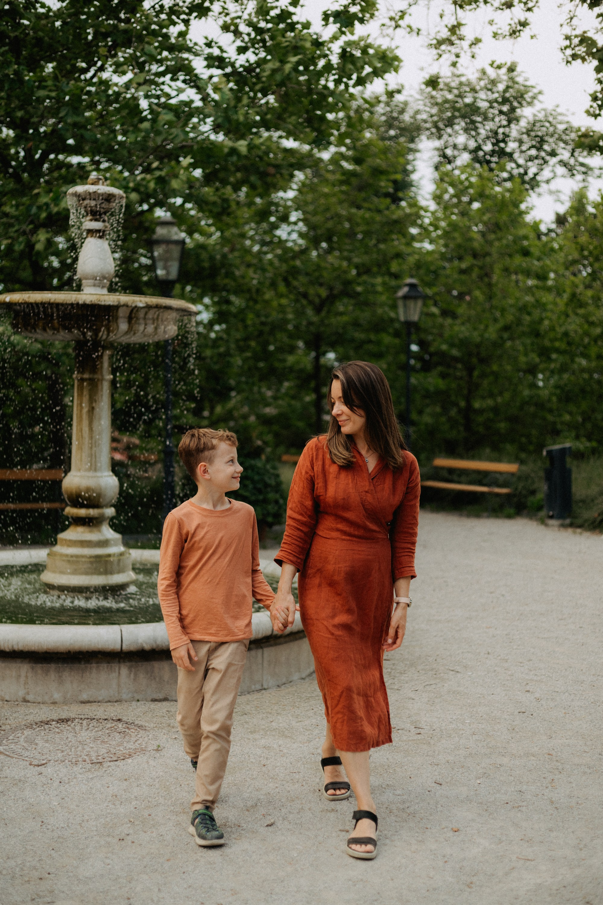Family in the city. Elena Gorobets. Photographer in Zagreb