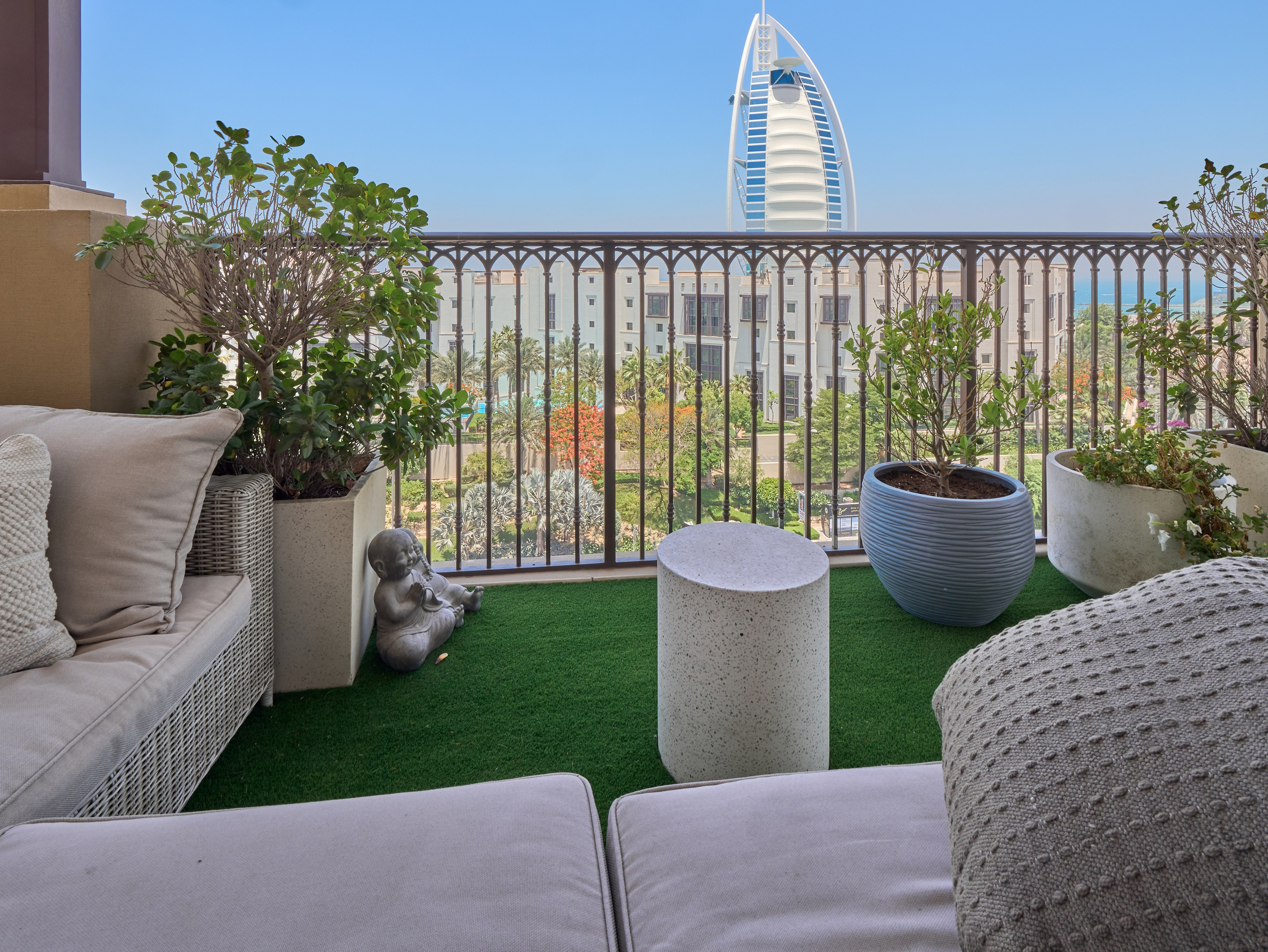 Madinat Jumeirah Apartment Photography — Interior Shoot in Dubai. Hotel Photographer in Dubai — Interiors & Commercial by Oleg Novikov