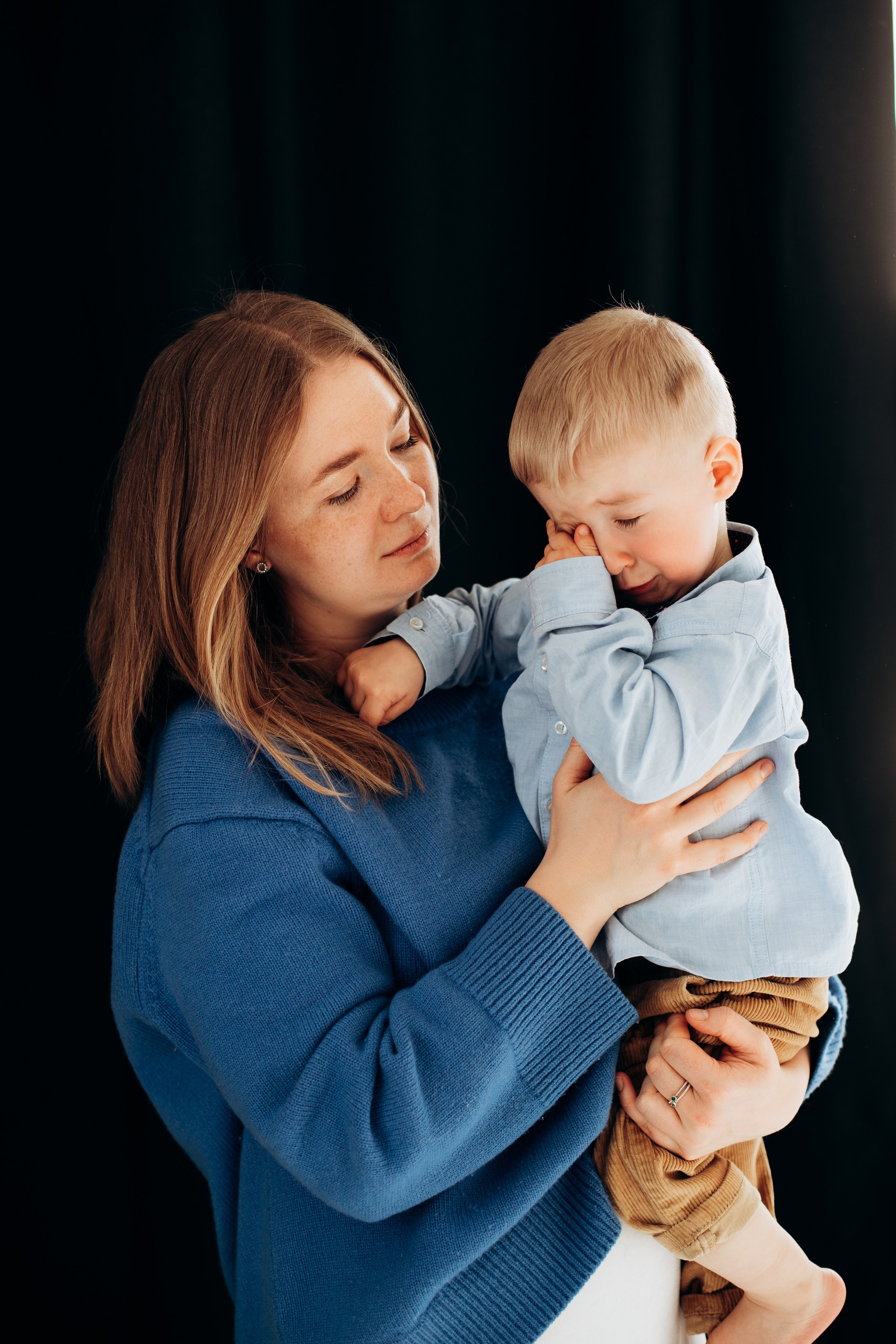 Аня, Ира и Миша. Главная