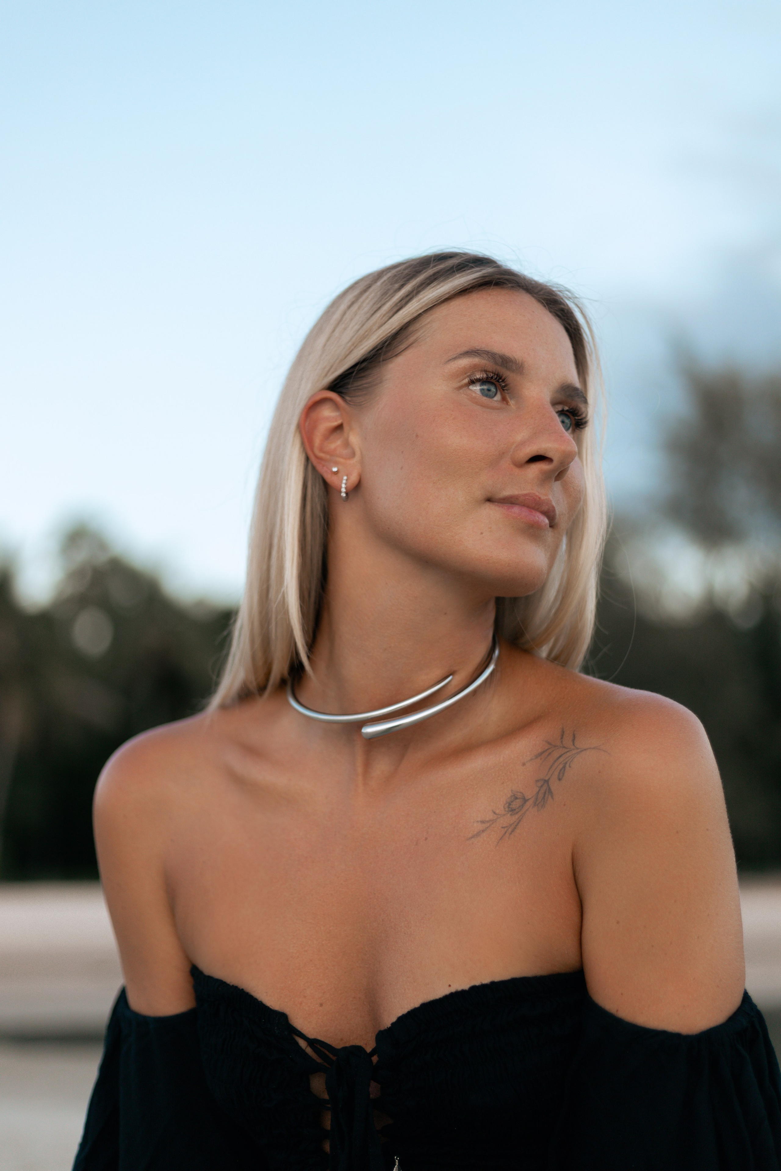 INDIVIDUAL WOMEN'S PHOTO SHOOT. HOME