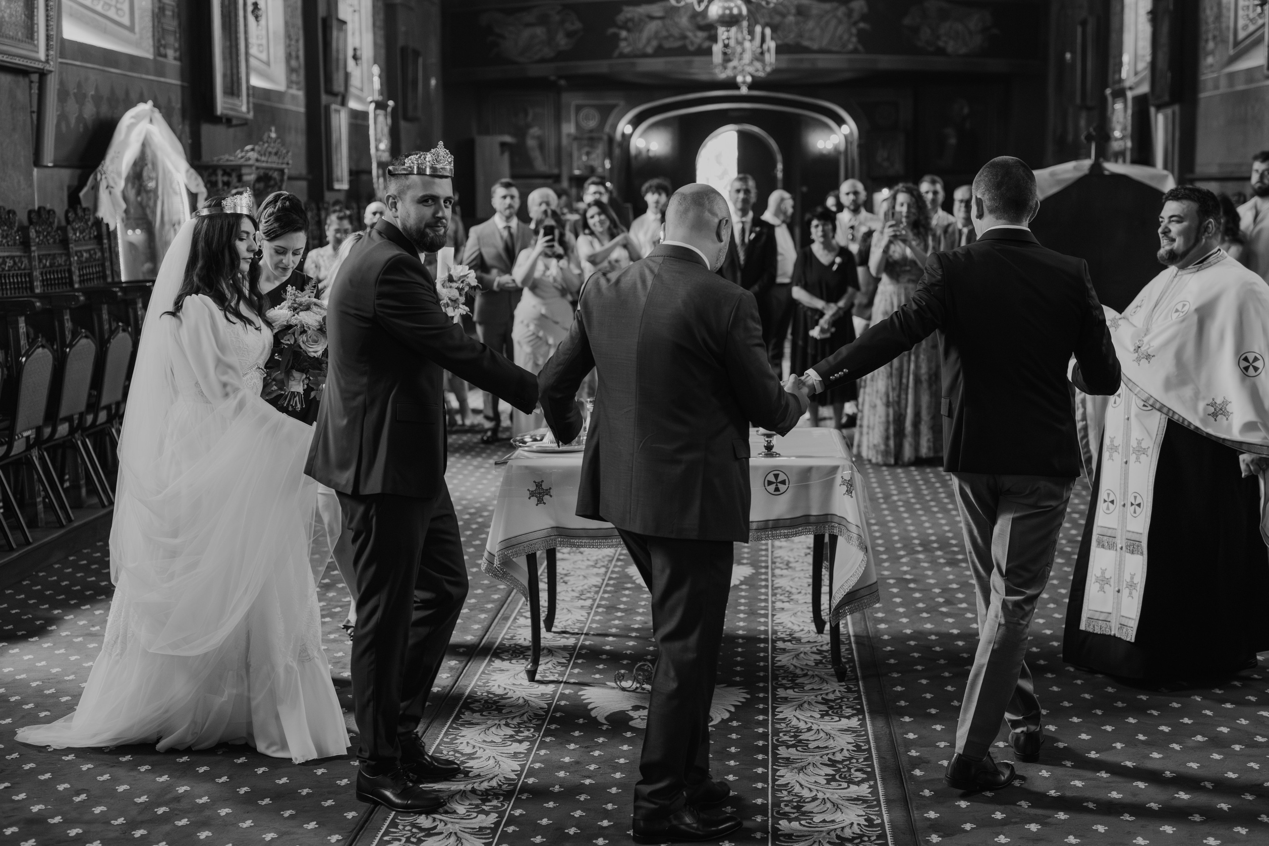 Flori & Cosmin. Main