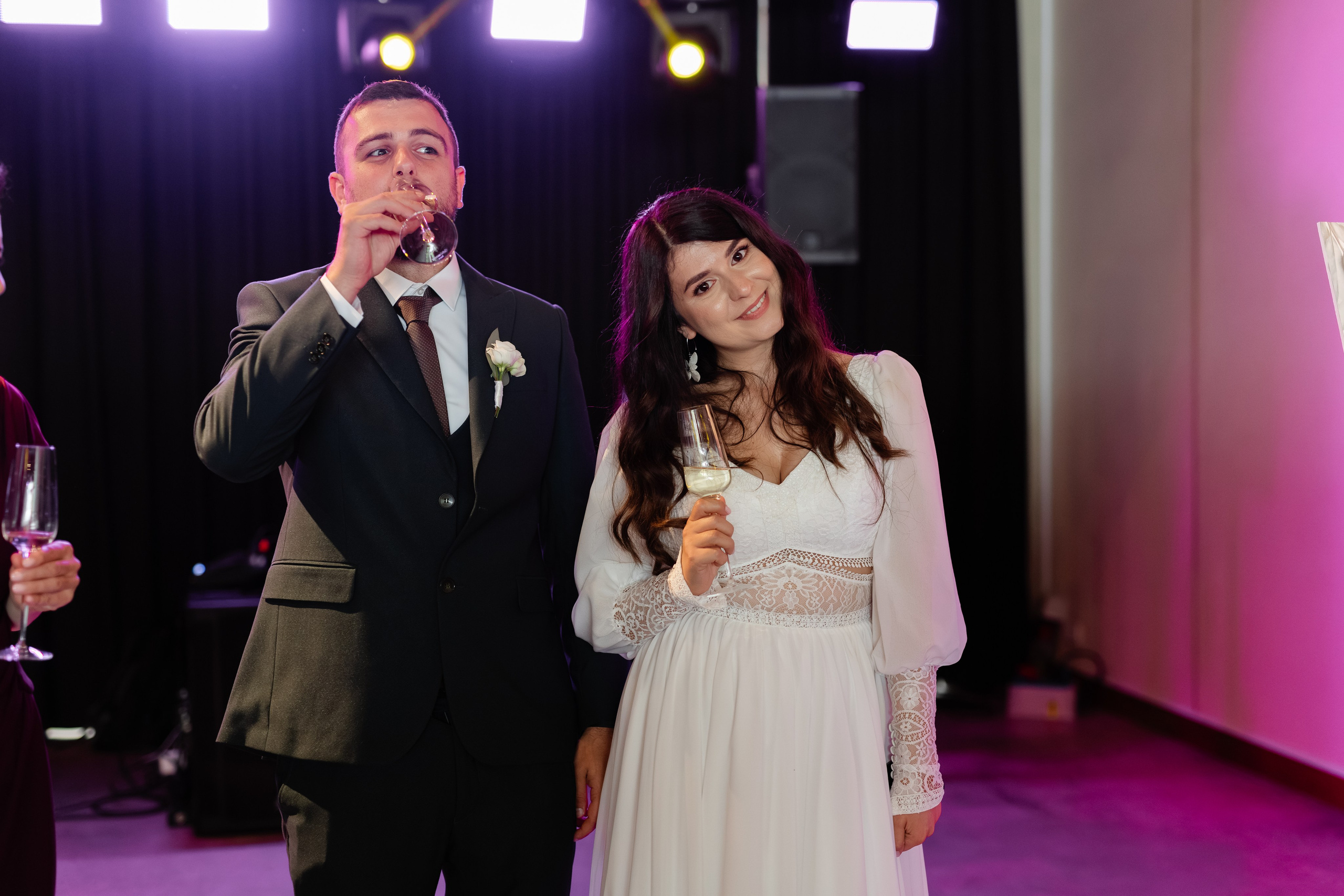 Flori & Cosmin. Main