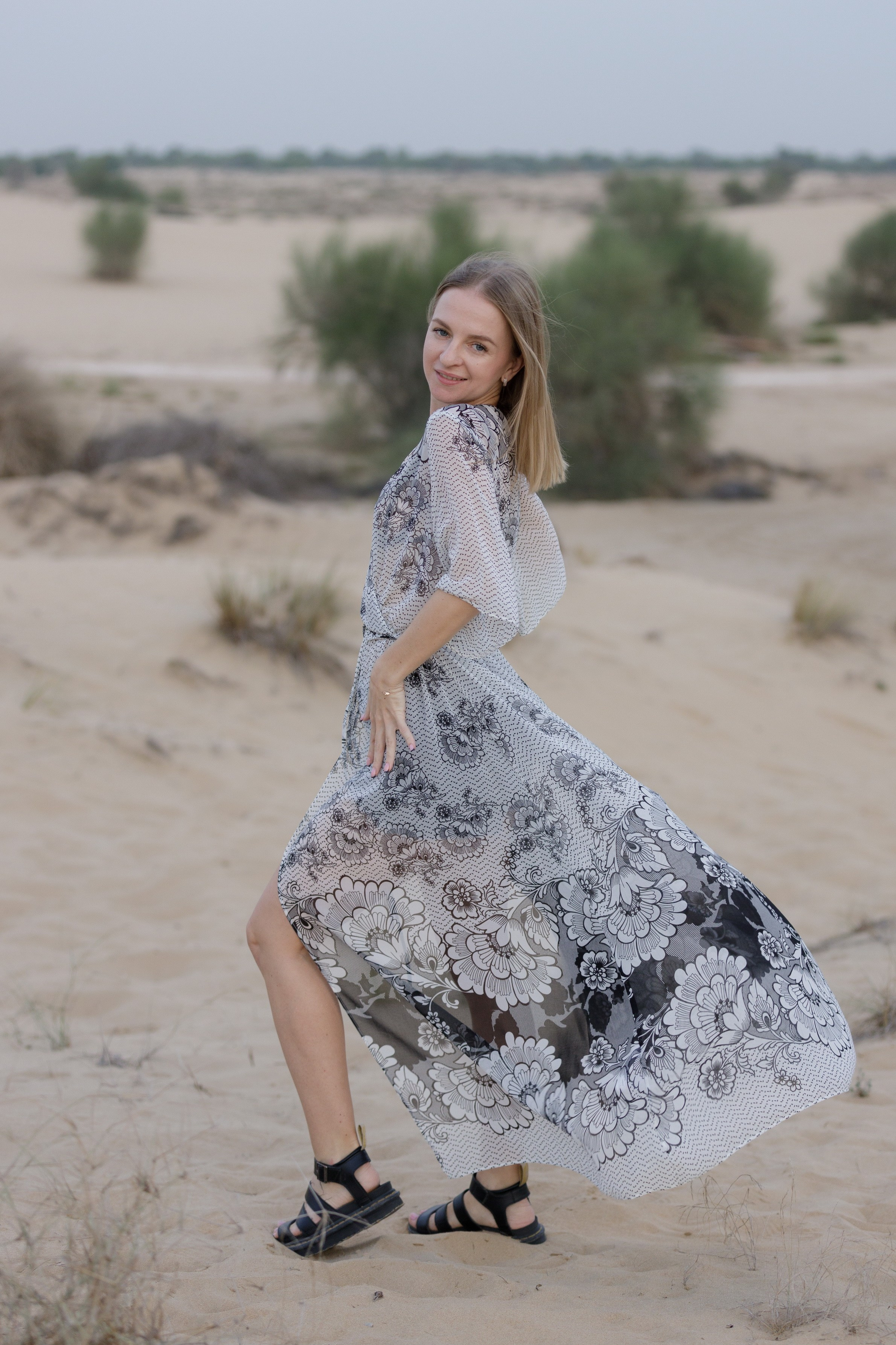 Oleg Torbosov — Meeting with subscribers in the desert. Photographer Anna Curly | Weddings and Events in Dubai