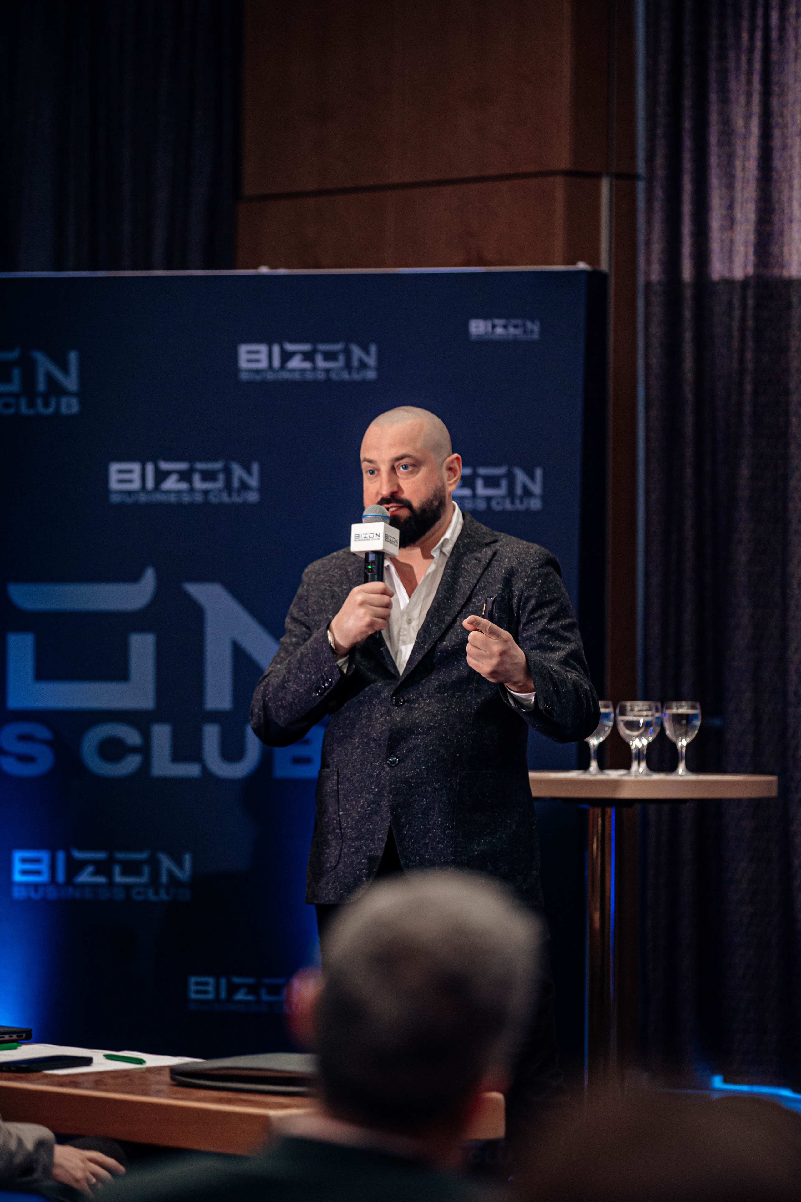 Club Bizon. Portrait family photographer in Berlin Elena Zakh