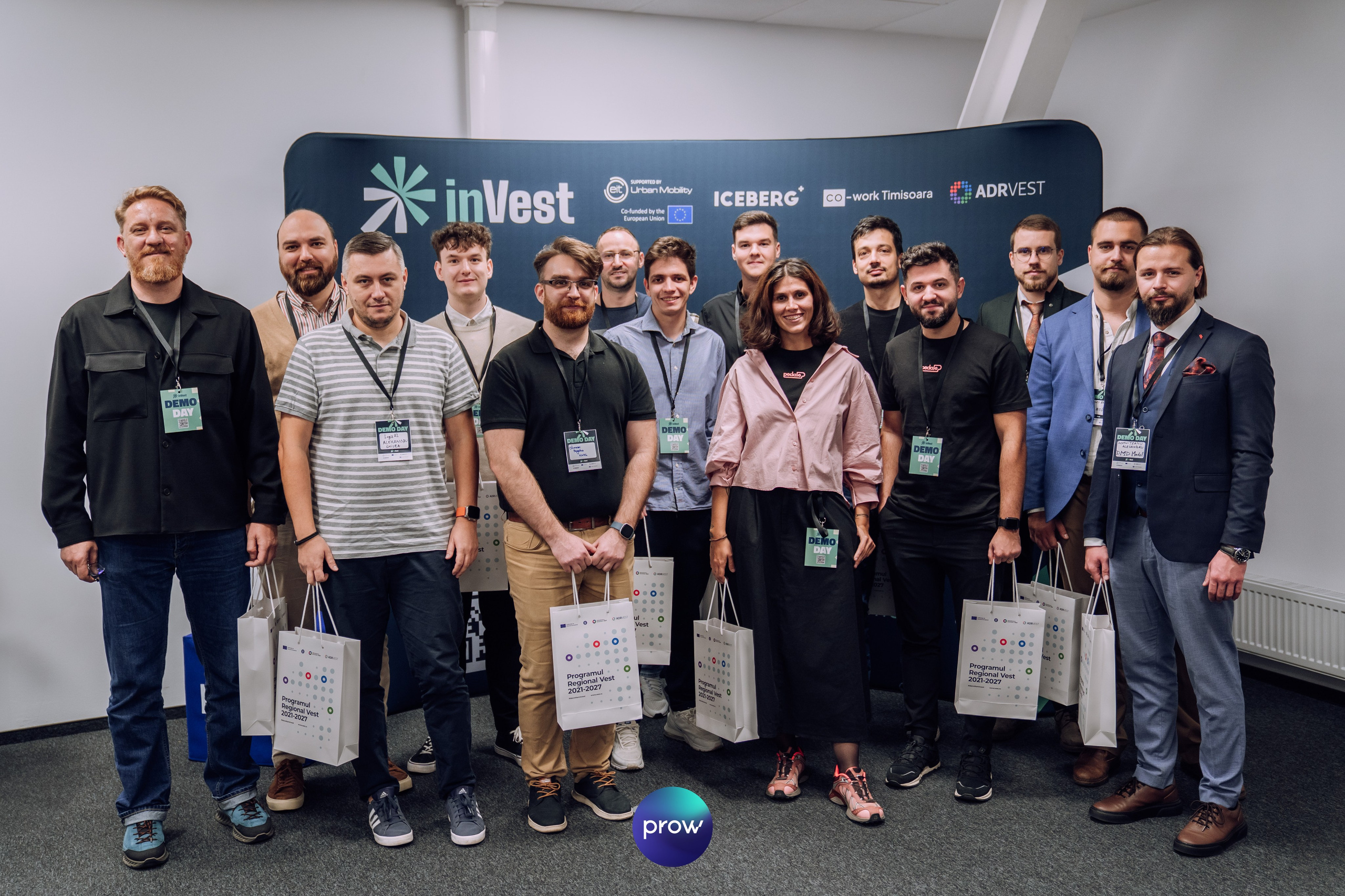 InVest DemoDay @ Cowork. Cozac Cristian Photographer