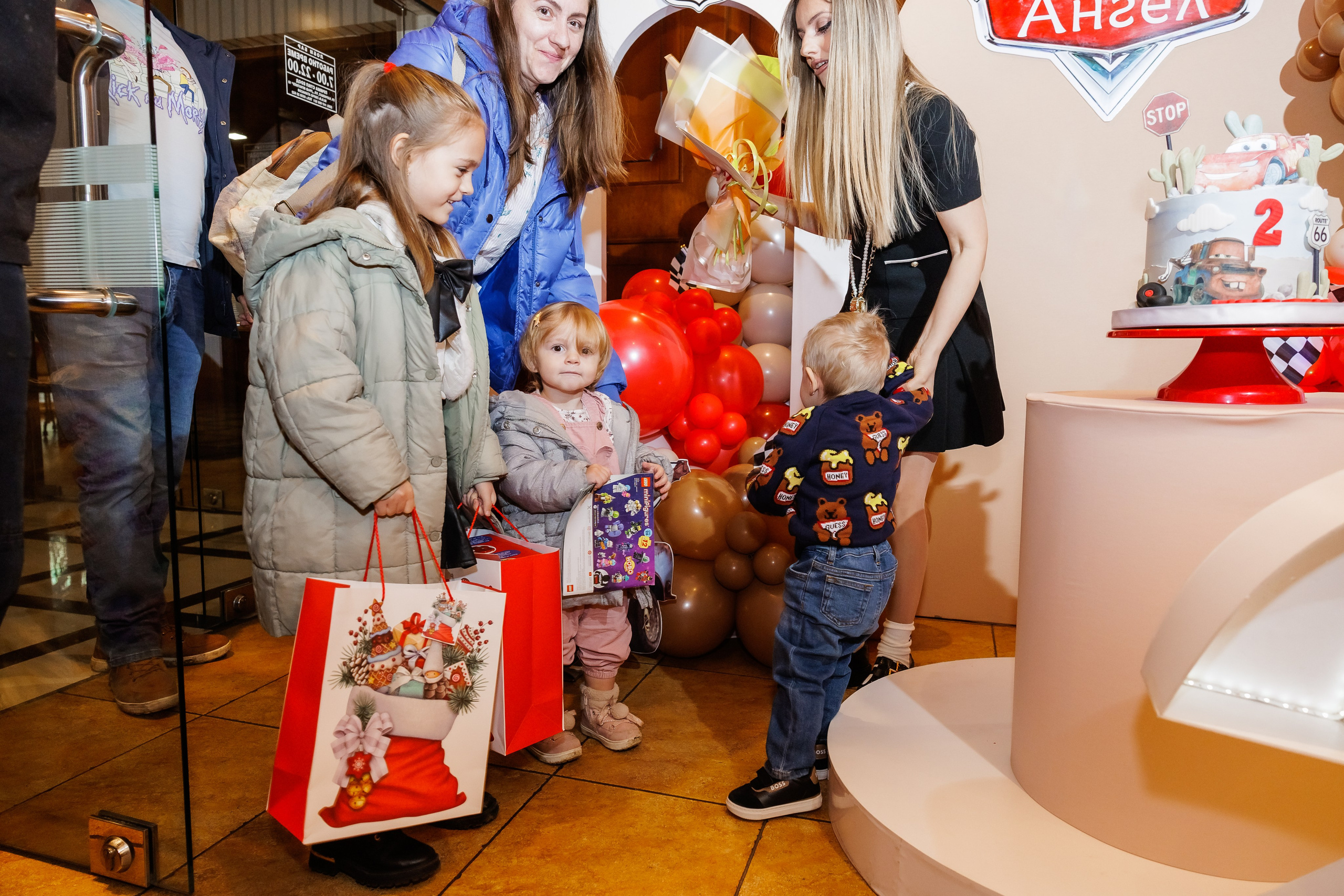 Честит Рожден Ден. Фотограф Ирина Йотова