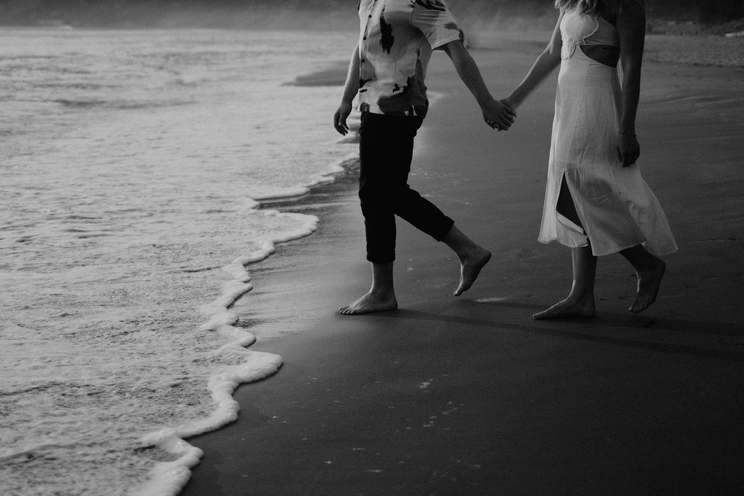 Engagement Photography at Cannon Beach | Jessie & Isaac's Session by Georgy Shishkin | Capturing Moments in Portland, Seattle, Bend & Oregon. Capturing Love in the Heart of the Pacific Northwes