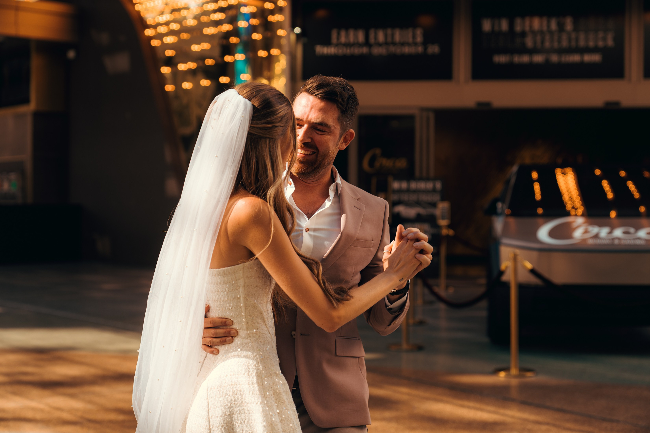 Chelsea&Craig. 9.3.24. Wedding & elopement photographer Viktoriya Kravtsov. Las Vegas