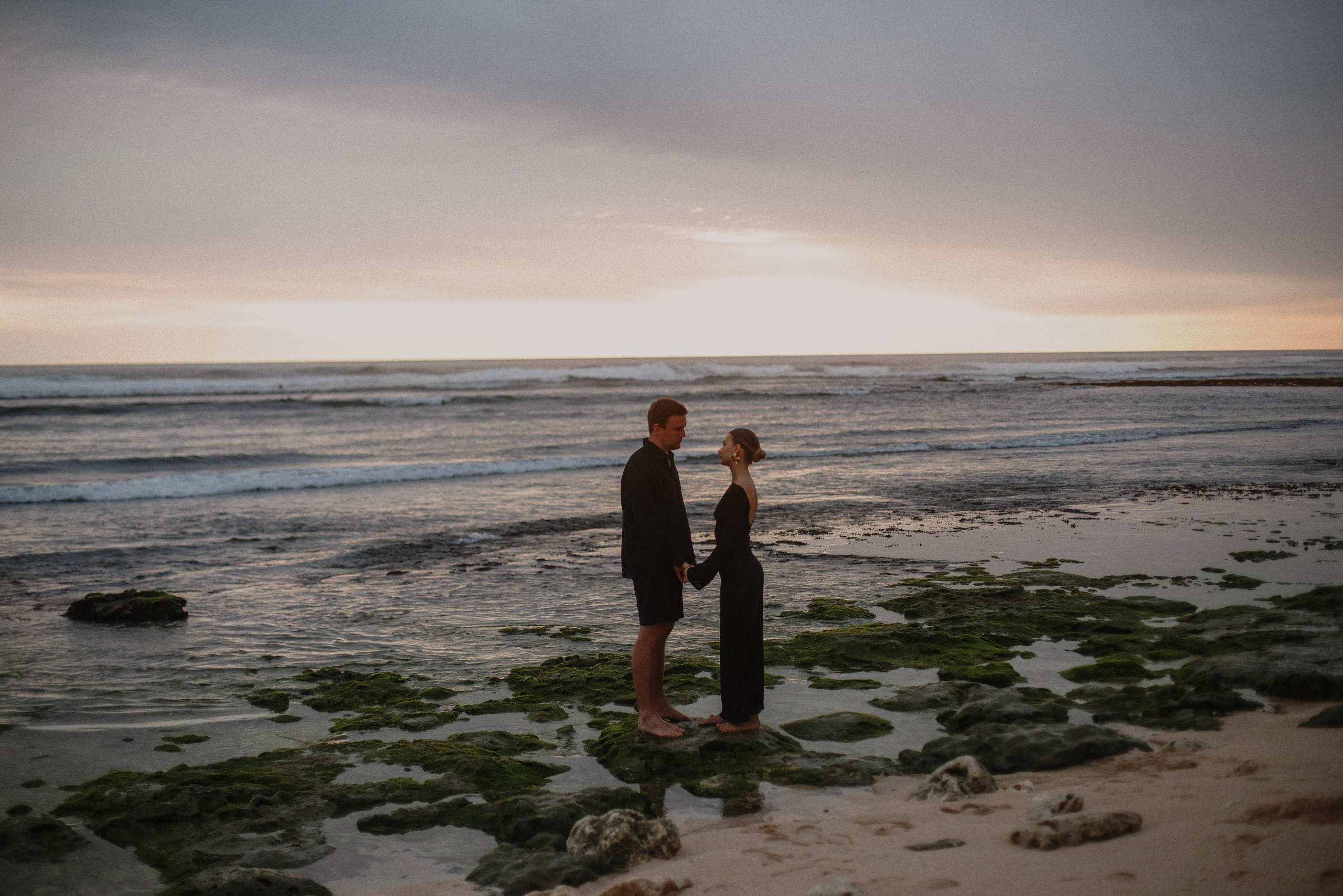 Sasha & Anastasia. Фотограф Бали Получи лучшие фотографии с острова