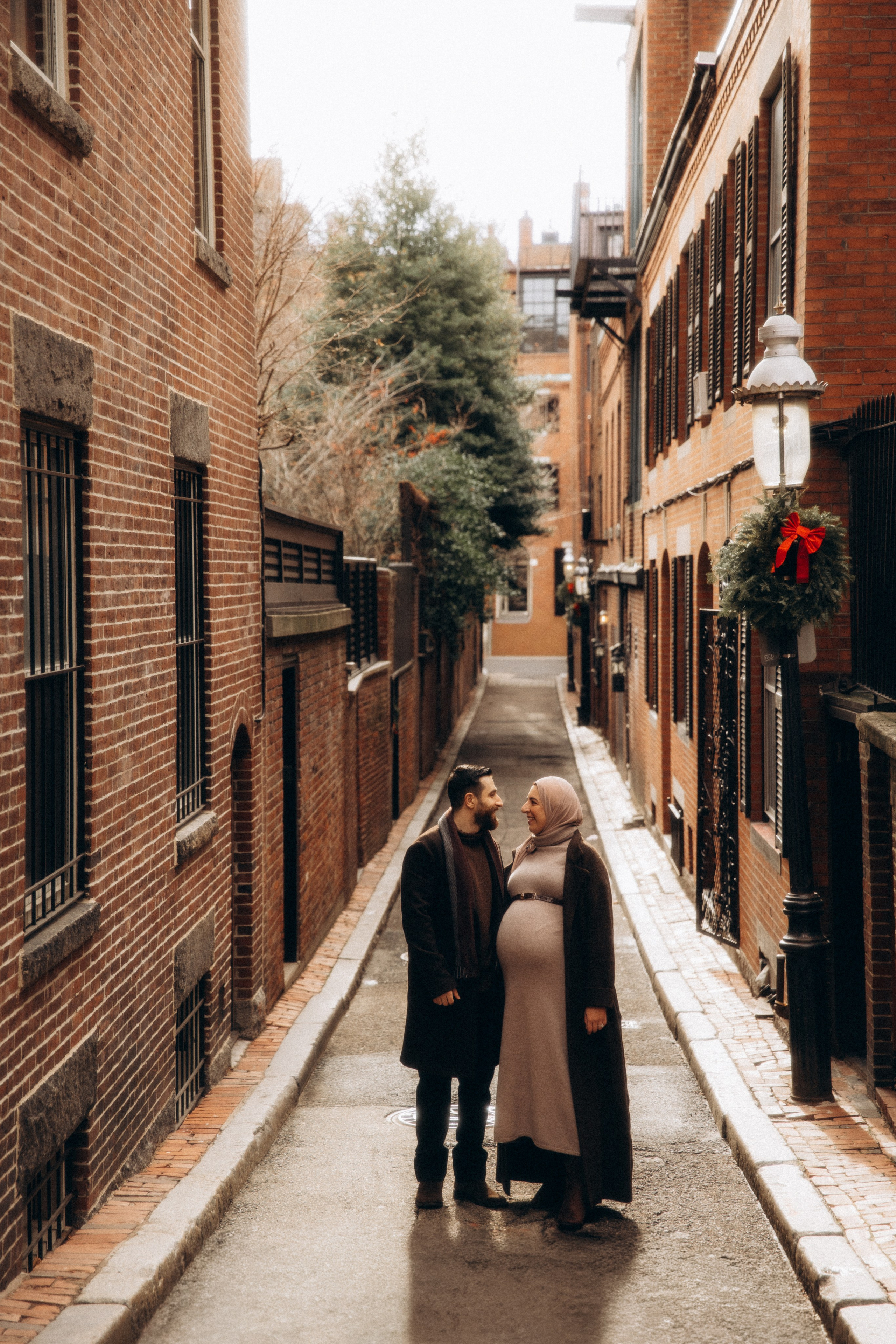 Winter Pregnancy Photoshoot | Bacon Hill, Boston