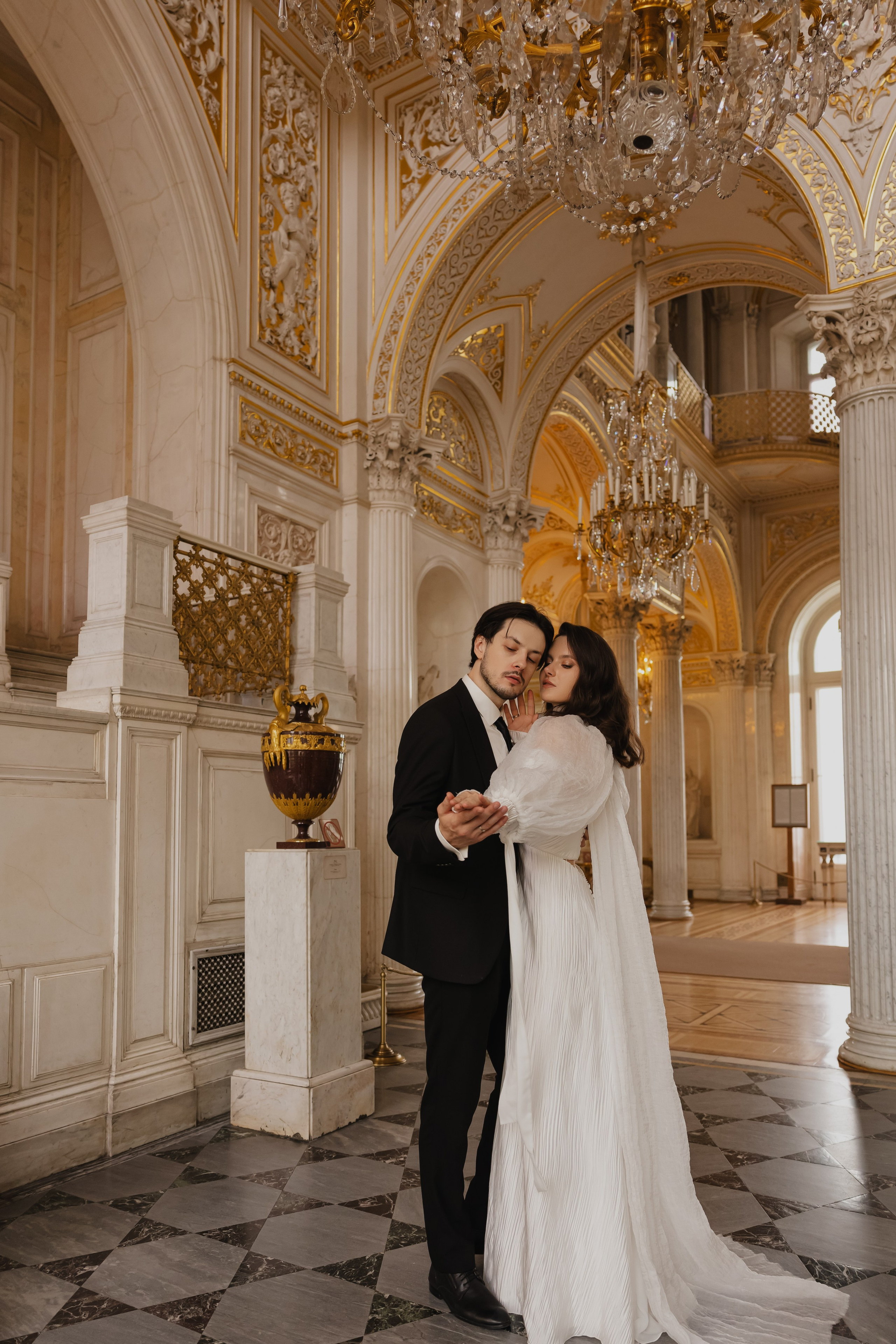 Любовь в Эрмитаже. Свадебный и семейный фотограф в Стамбуле