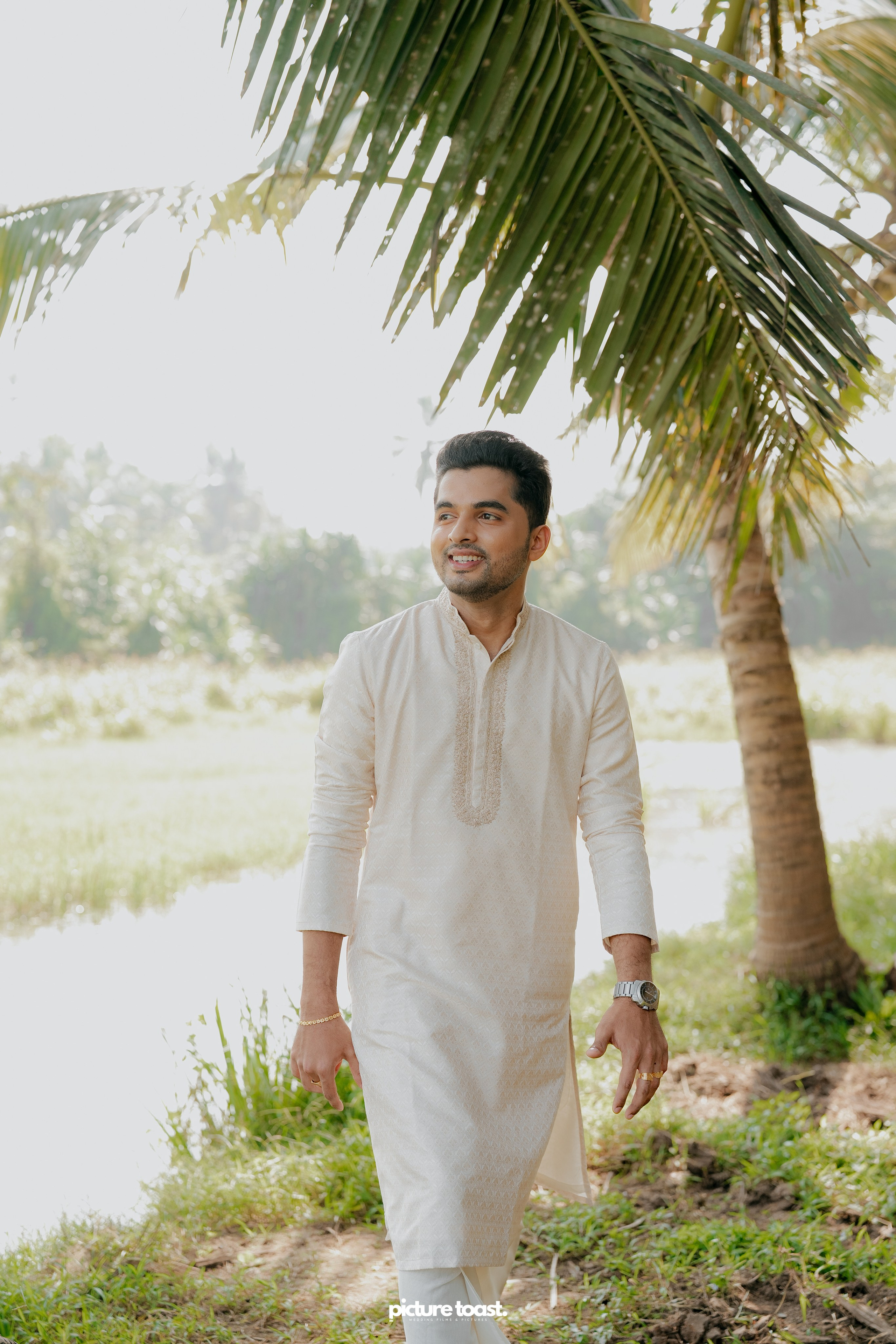 Traditional Kerala Hindu Wedding. Fine art Wedding Photographers in India & Canada