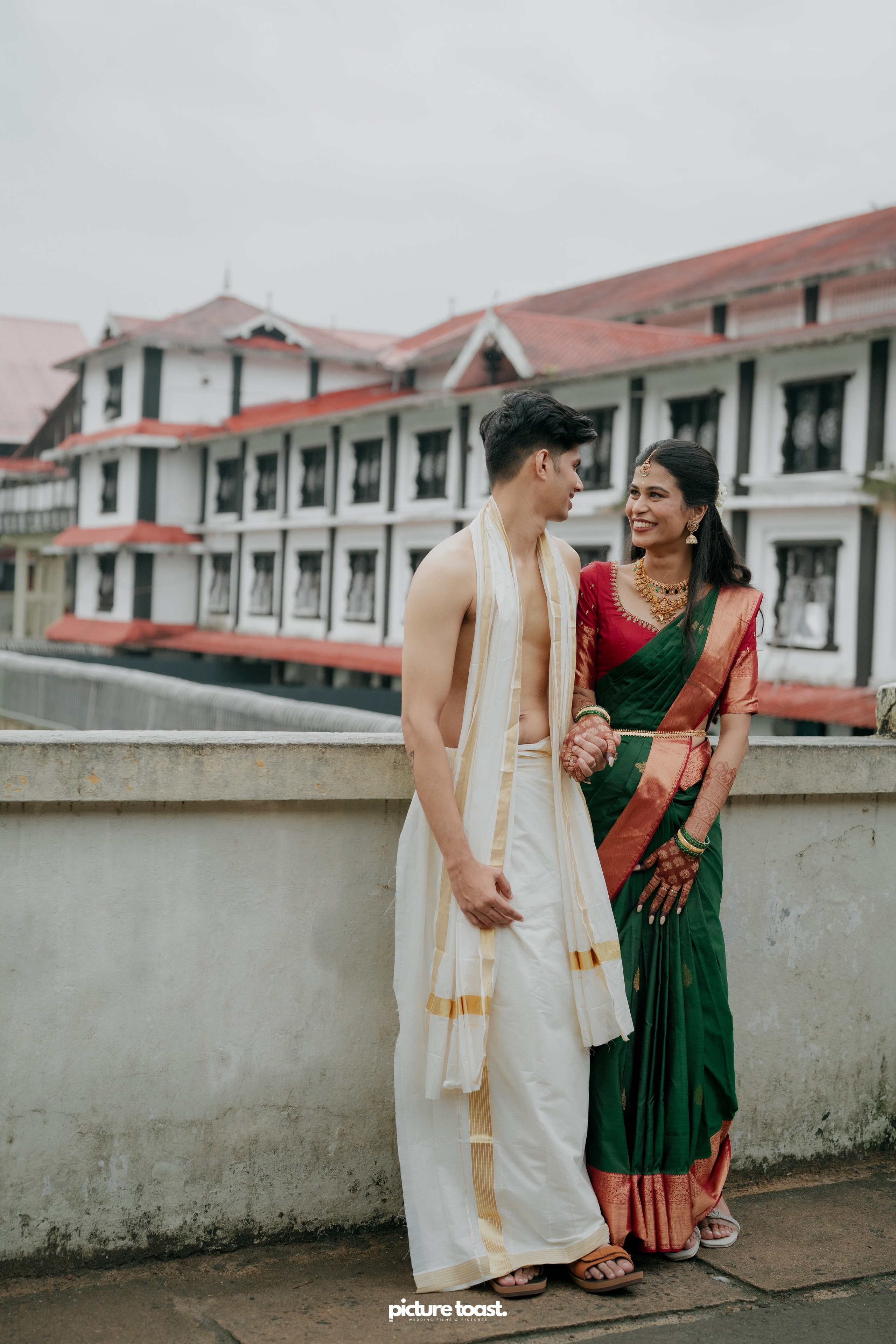Guruvayur Wedding Ft. Athira & Abilash. Fine art Wedding Photographers in India & Canada