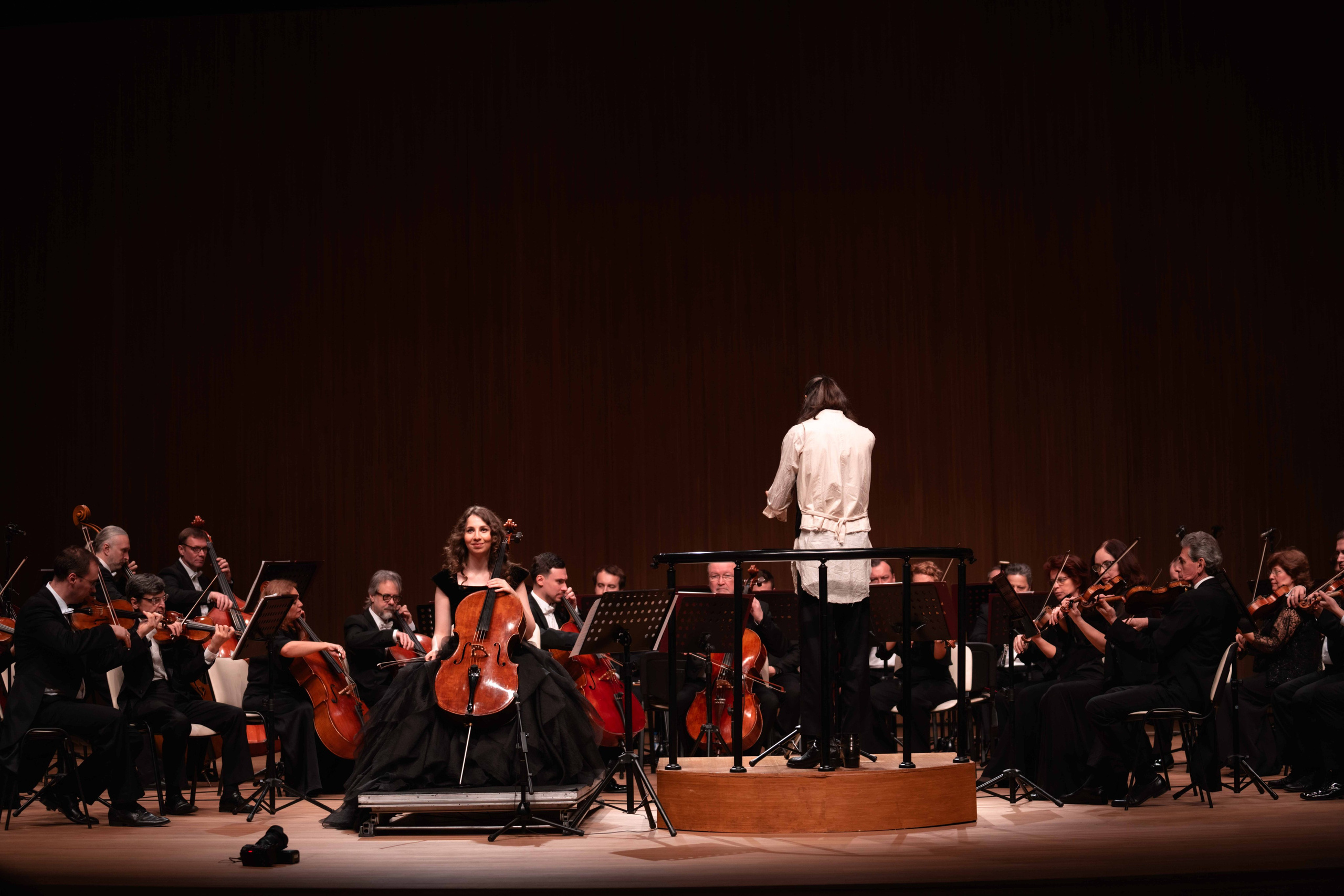 The Tchaikovsky Academic Grand Symphony Orchestra in Baku. Wedding&Event photographer Ismail Rzayev in Baku