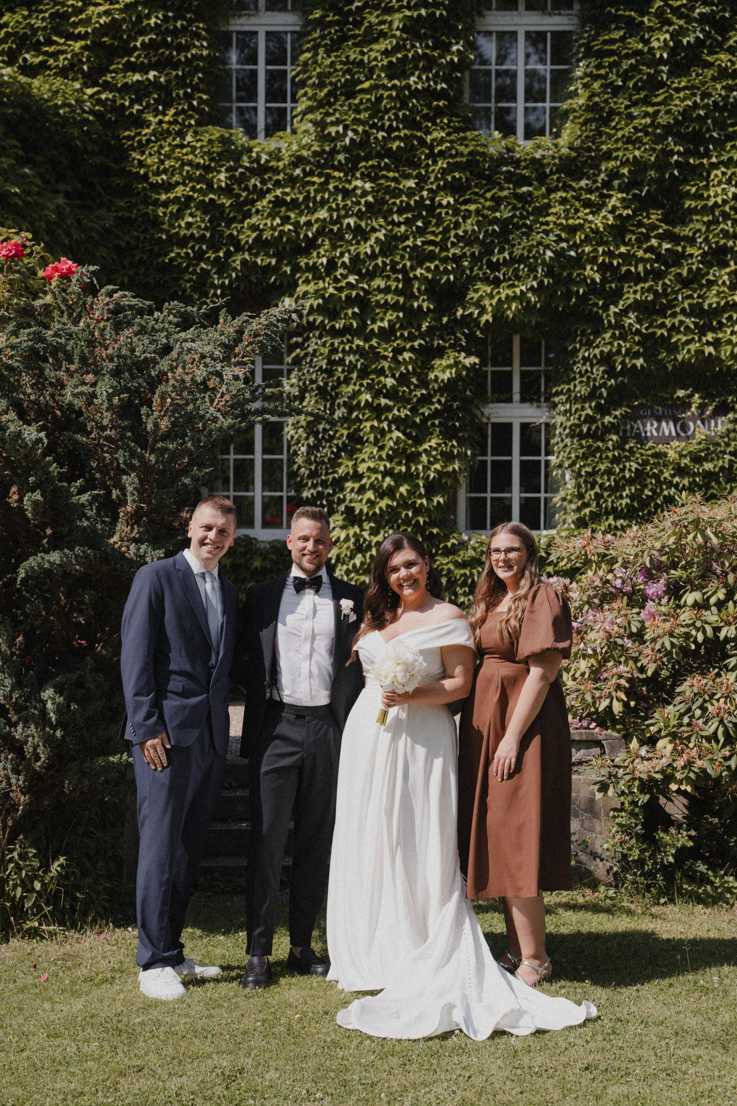 Jessica & Felix I Gesellschaft Harmonie Bochum. Hochzeitsfotografin Bochum | Halyna Reiche Fotografie NRW