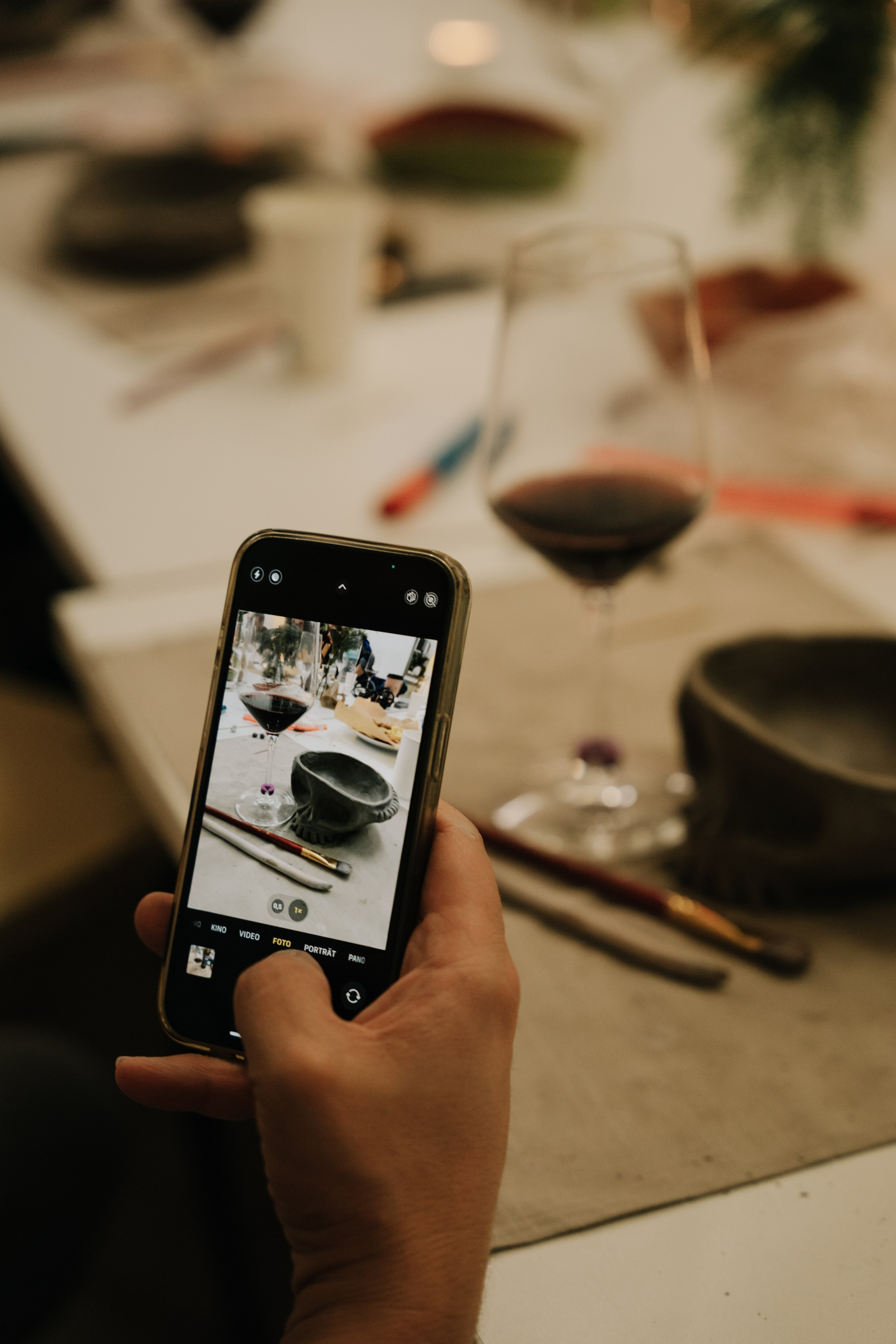 Вино и керамика. Lera Berg — портретный фотограф и ретушер в Мюнхене