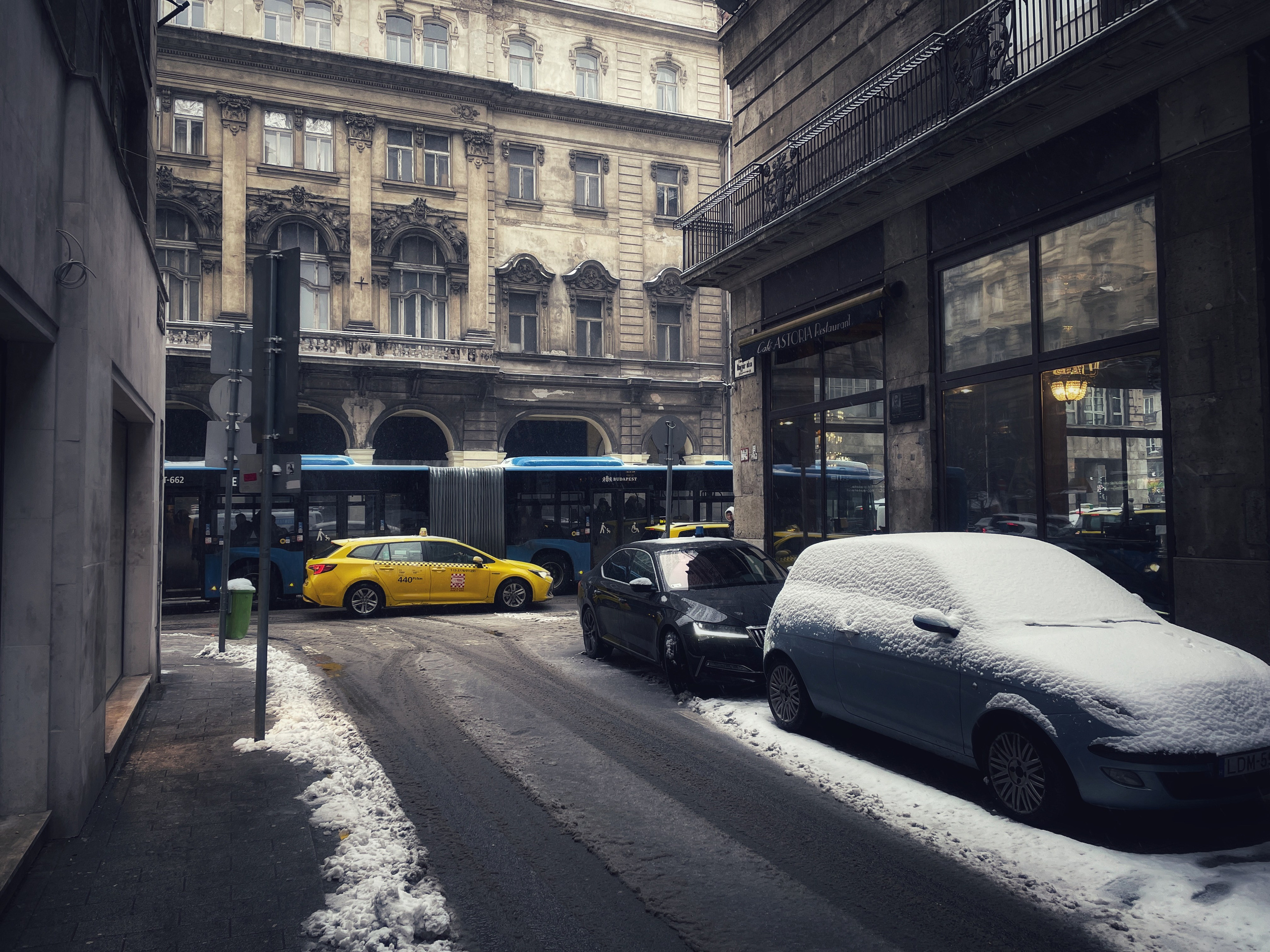 Magyar St | Budapest 2026 | IPHONE 12 PRO