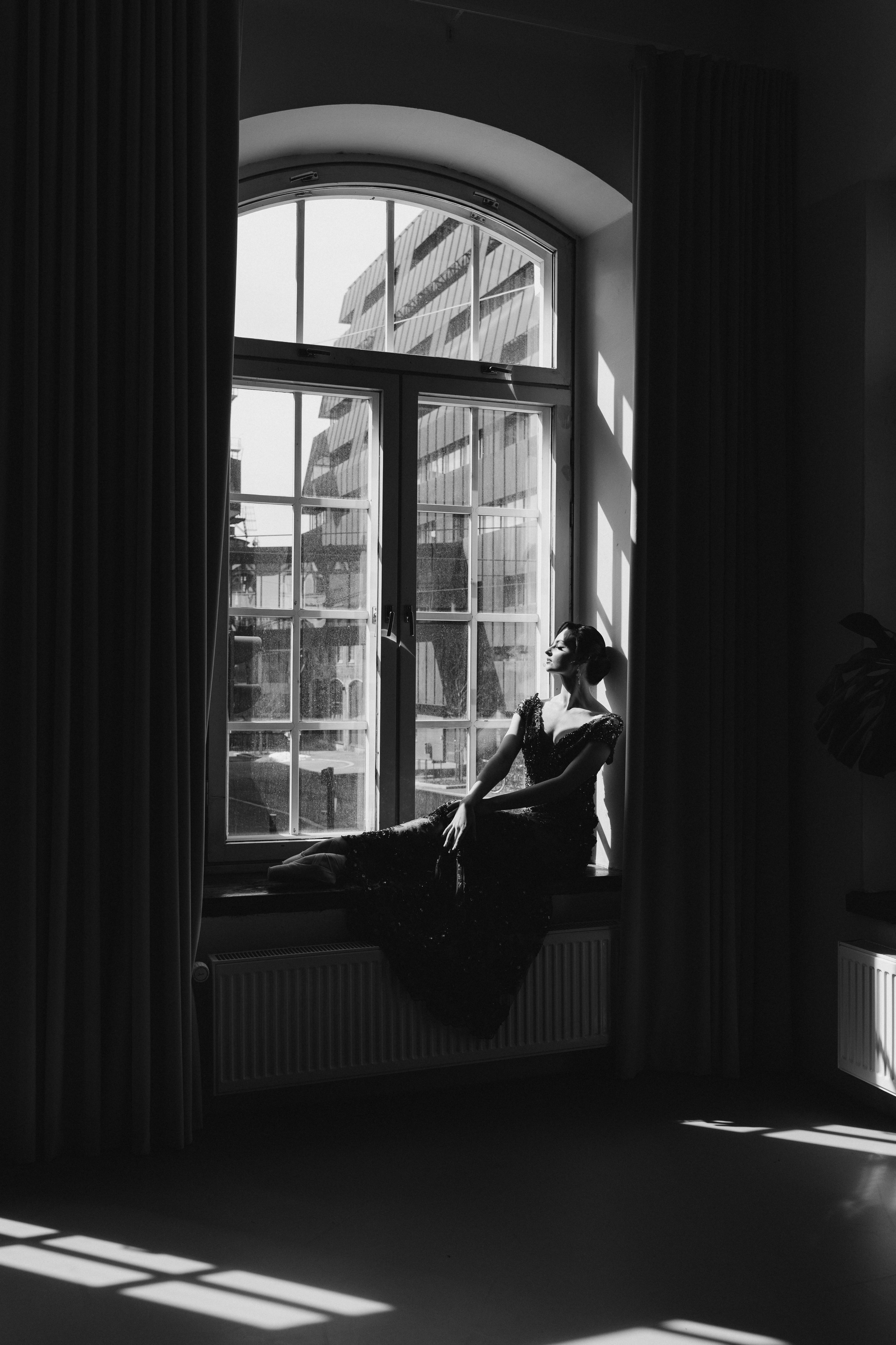 Riikka Couture, Riikka Ikäheimo, Violetta Keller, Portrait, Dancer. Wedding and potrait photographer in Helsinki Vickan O