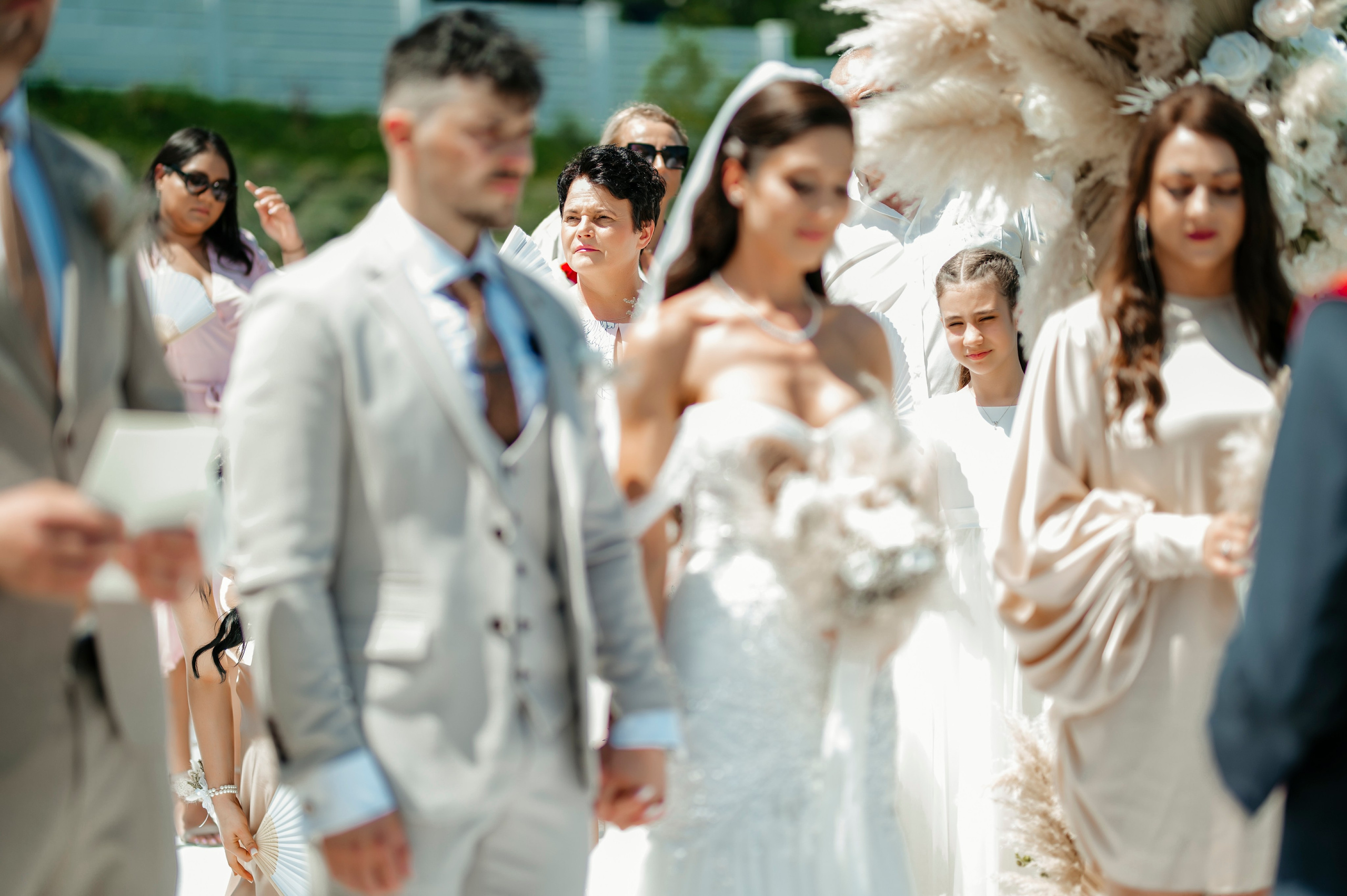 Larisa & Cosmin. Fotograf si Videograf | Nuntă-Botez