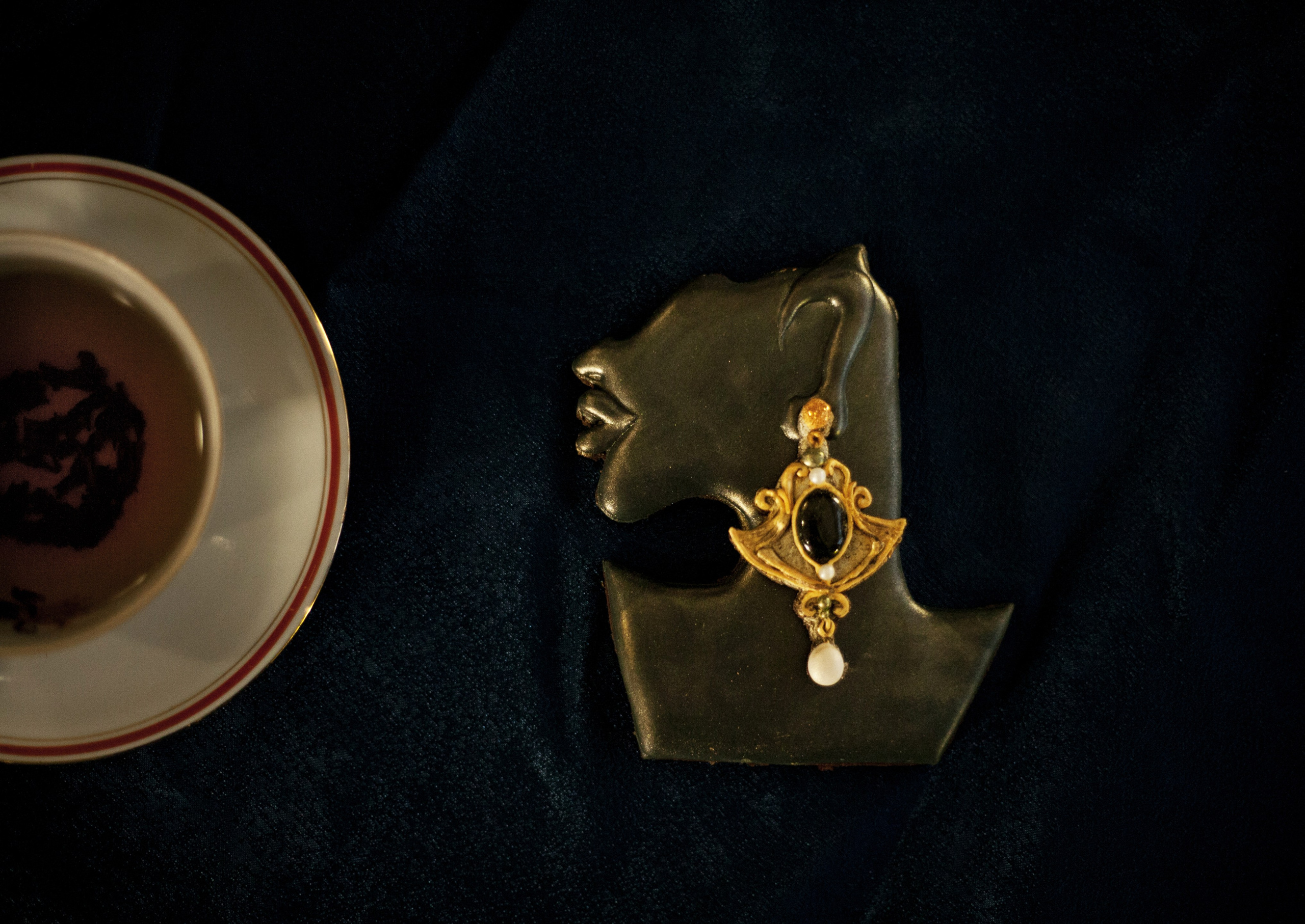 PRODUCT PHOTOGRAPHY. Lero Photographer and a set designer|individual custom portrait and advertising photography in Zutphen