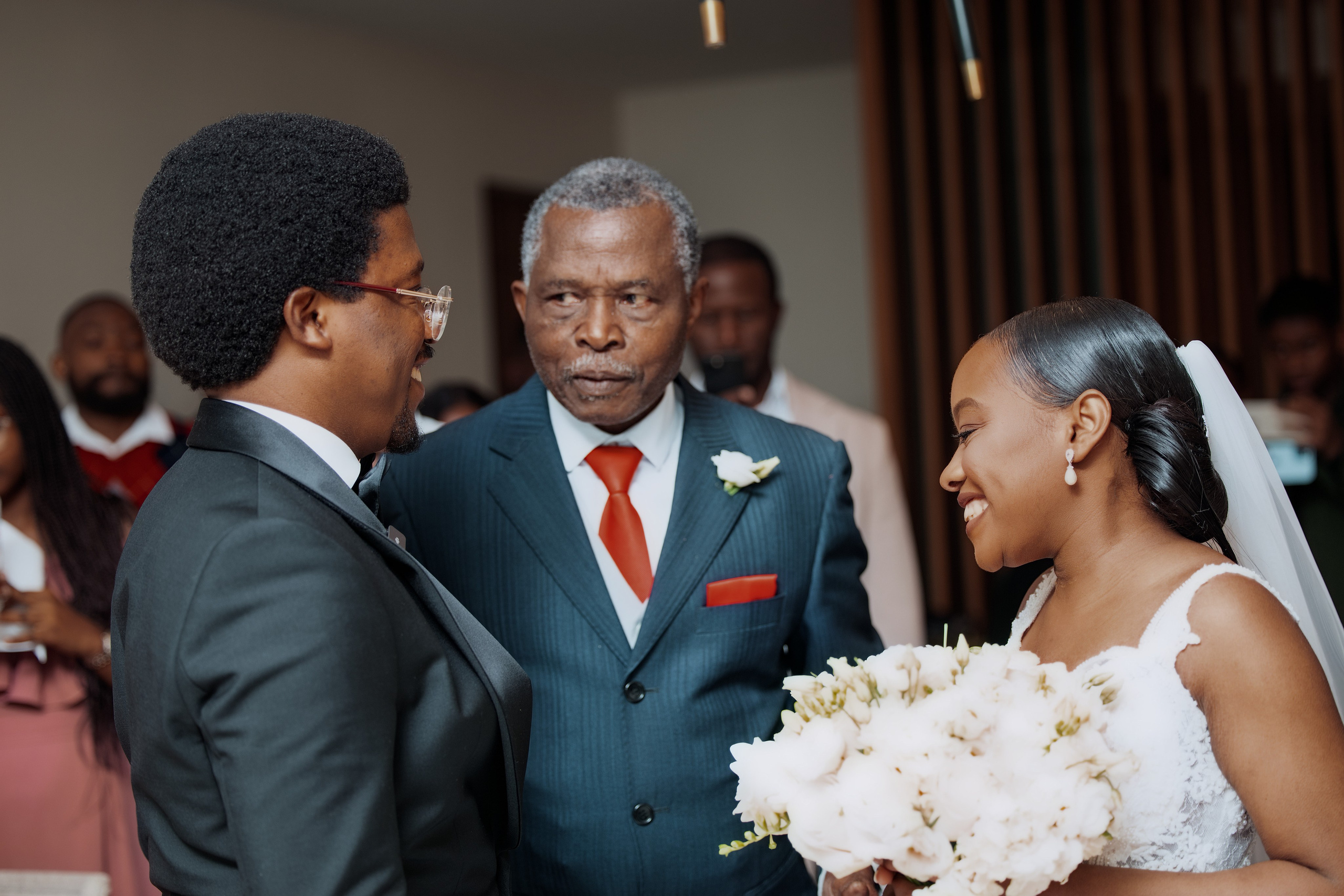 Nawik e Ethson. Fazemos o seu casamento ser lembrado por gerações