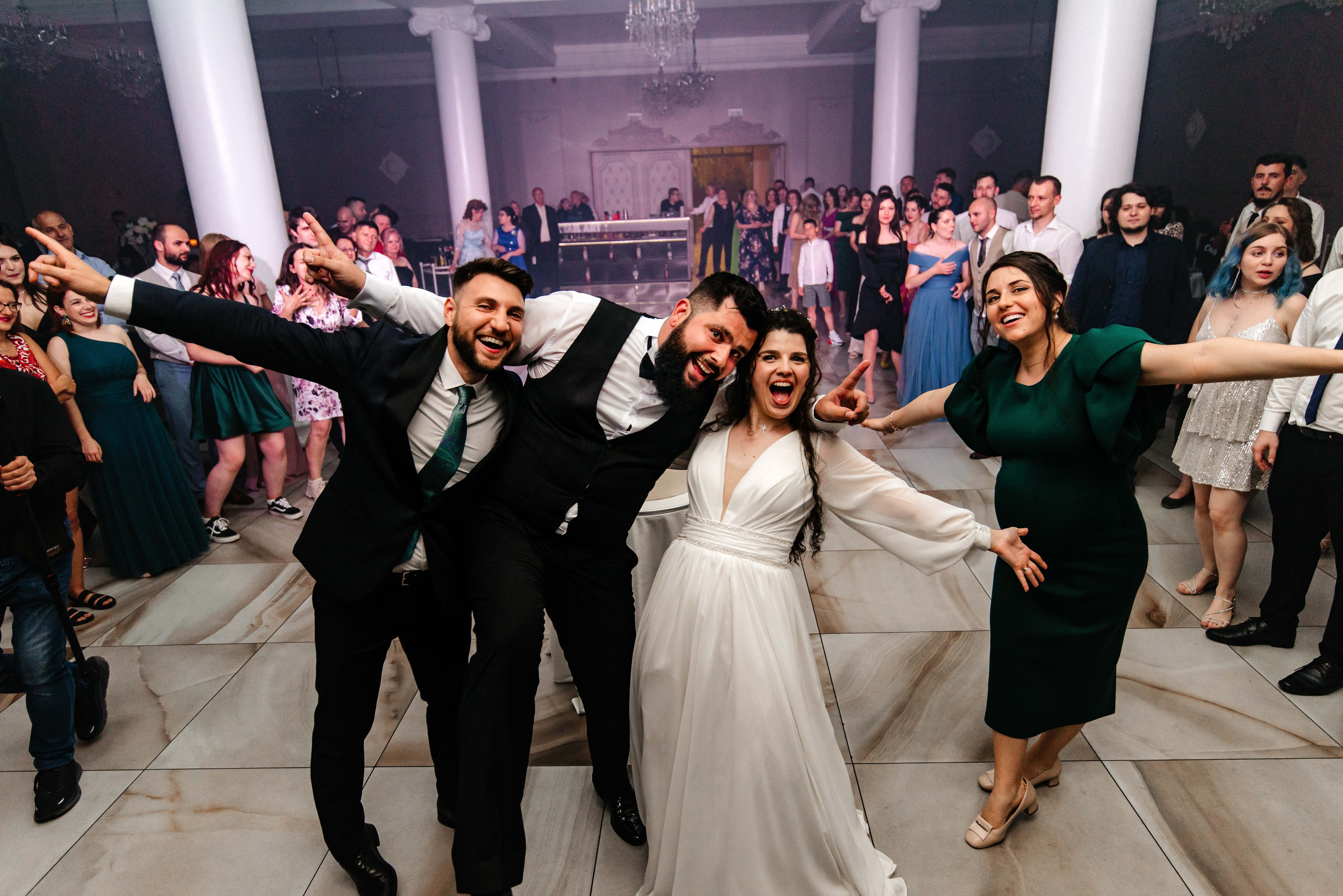 Radu Rahovan Fotograf de nuntǎ Cluj - Zalau - Alba - Târgu Mureș - Bistrița