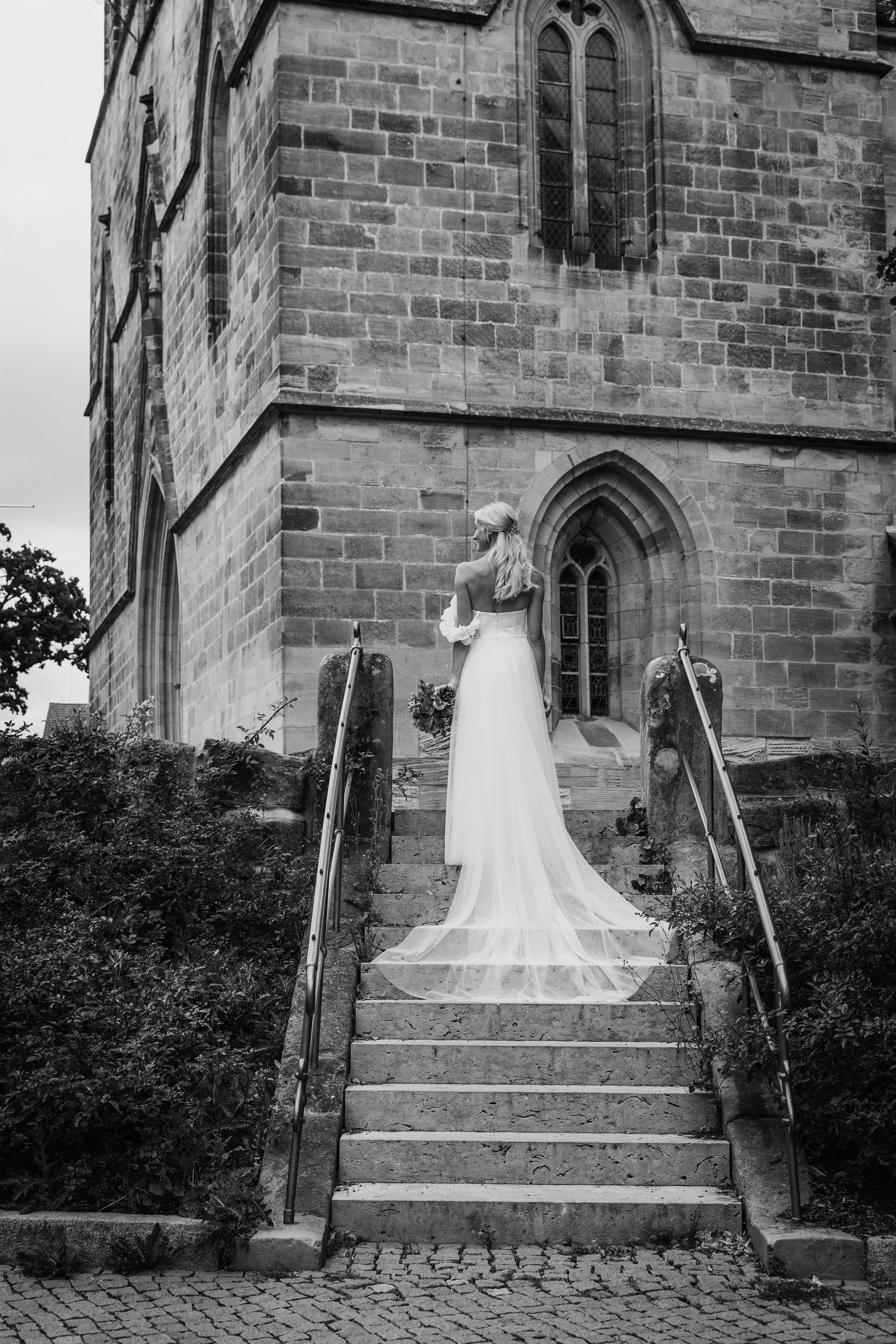 Svetlana and Yann. Hochzeitsgeschichten – Professionelle Hochzeitsfotografie & Videografie in Deutschland, Italien, Spanien und ganz Europa